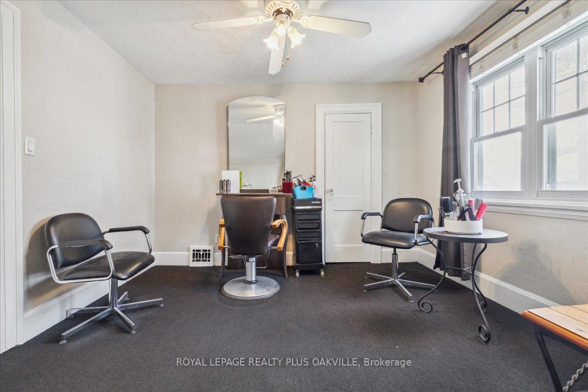 Photo 16 of 294 Dundas Street E, Hamilton, Waterdown — HOMEH