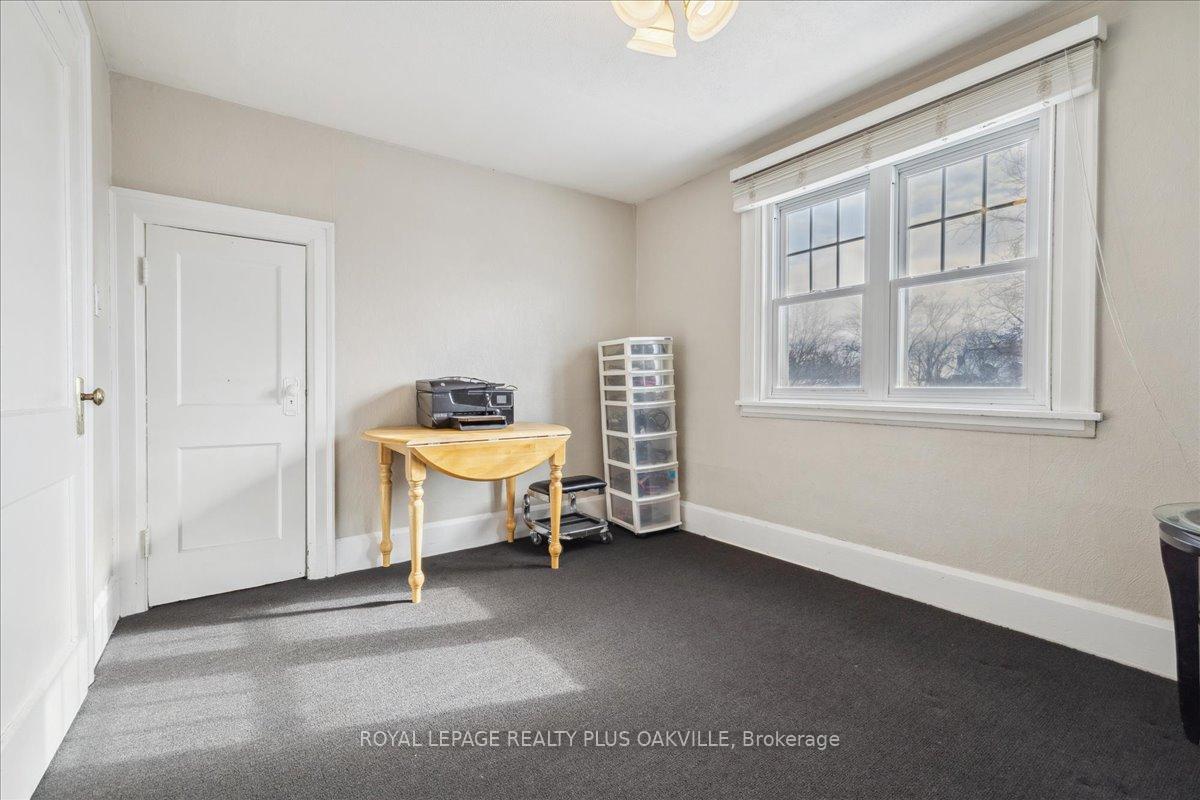 Photo 17 of 294 Dundas Street E, Hamilton, Waterdown — HOMEH