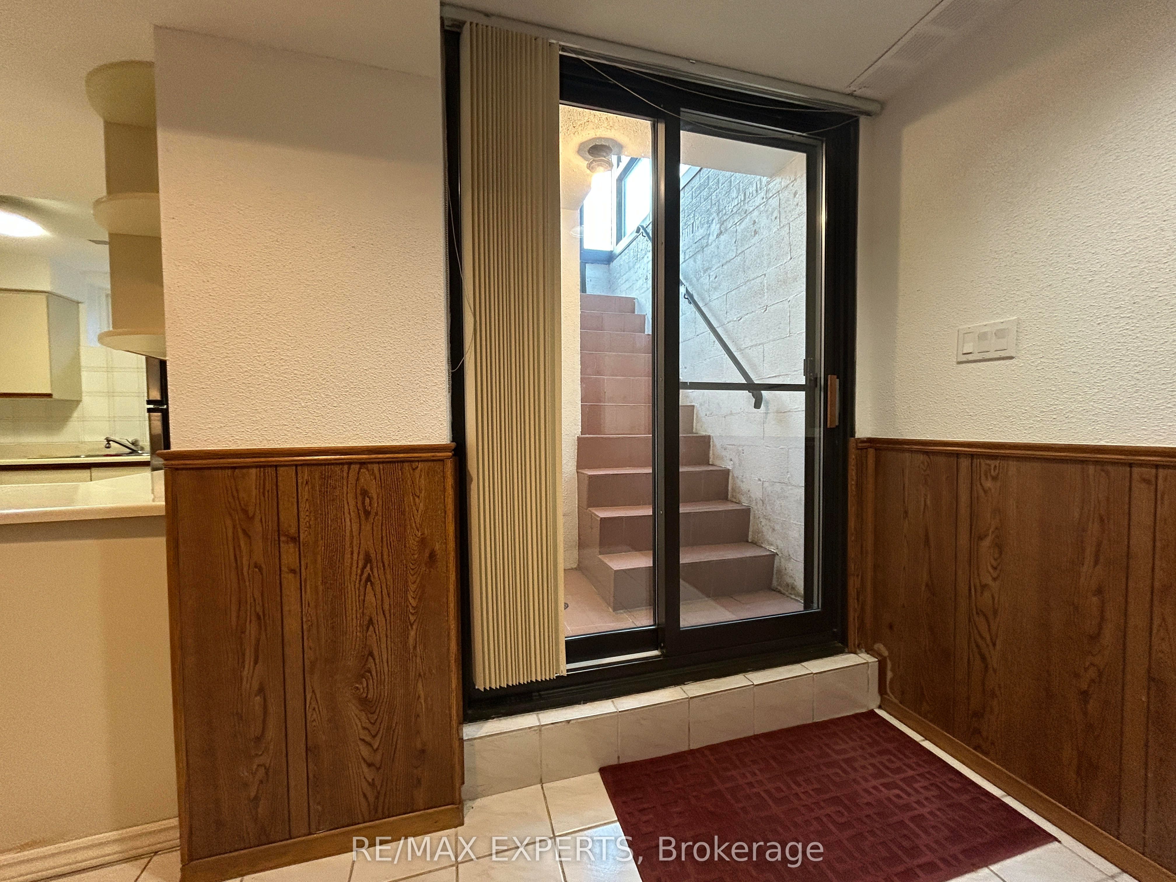 Photo 31 of Unit Lower, 206 Helen Street, Vaughan, East Woodbridge — HOMEH