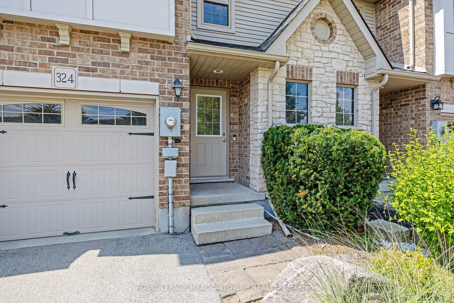 Photo 3 of 324 Severn Drive, Guelph, Grange Road — HOMEH