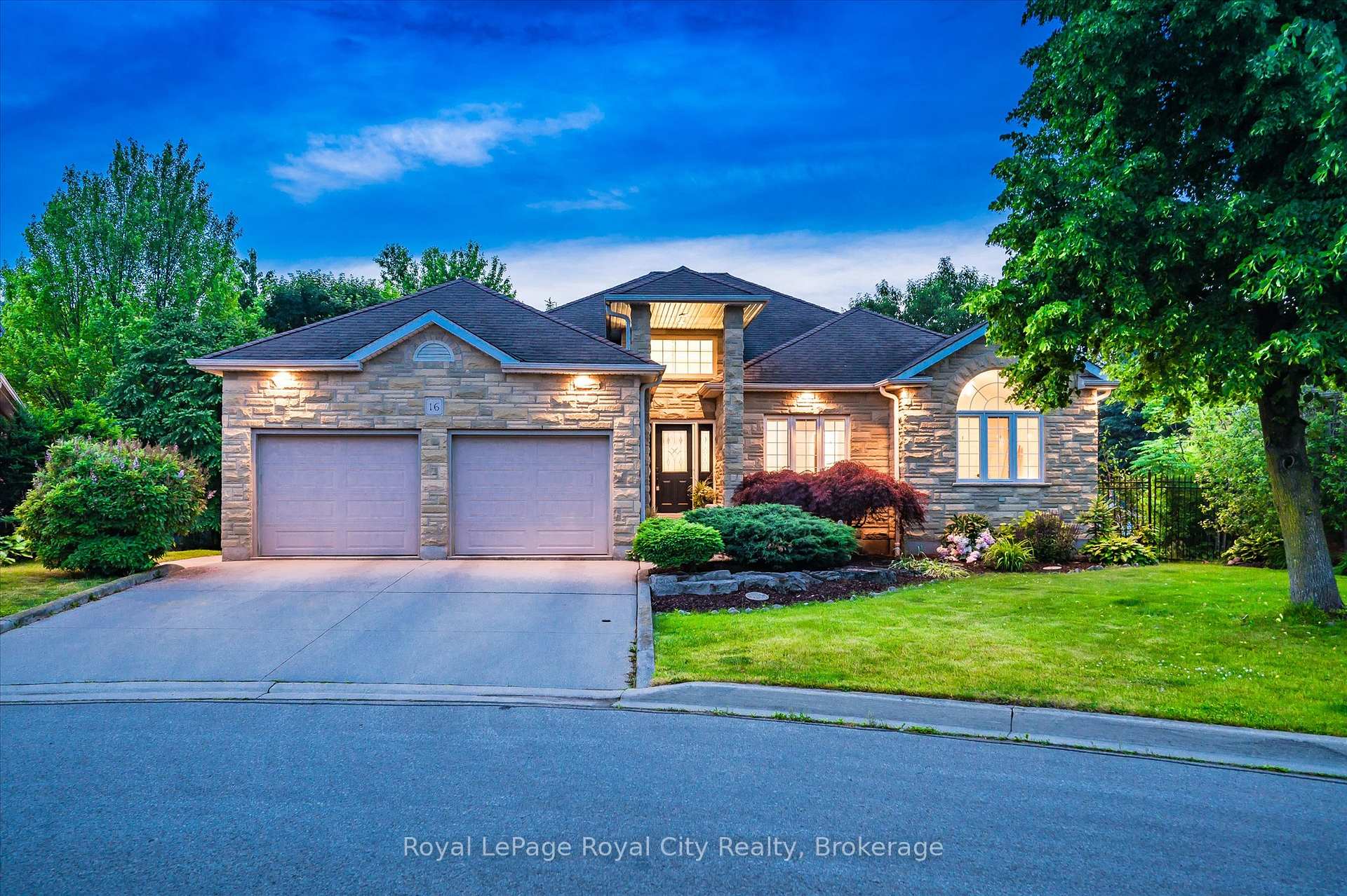 Front of 16 Elderberry Court