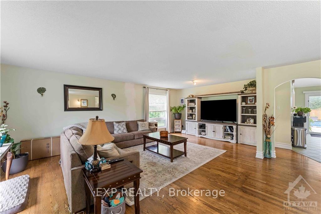 Photo 5 of 3288 Blanchfield Road, Ottawa, Osgoode Twp South of Reg Rd 6 — HOMEH