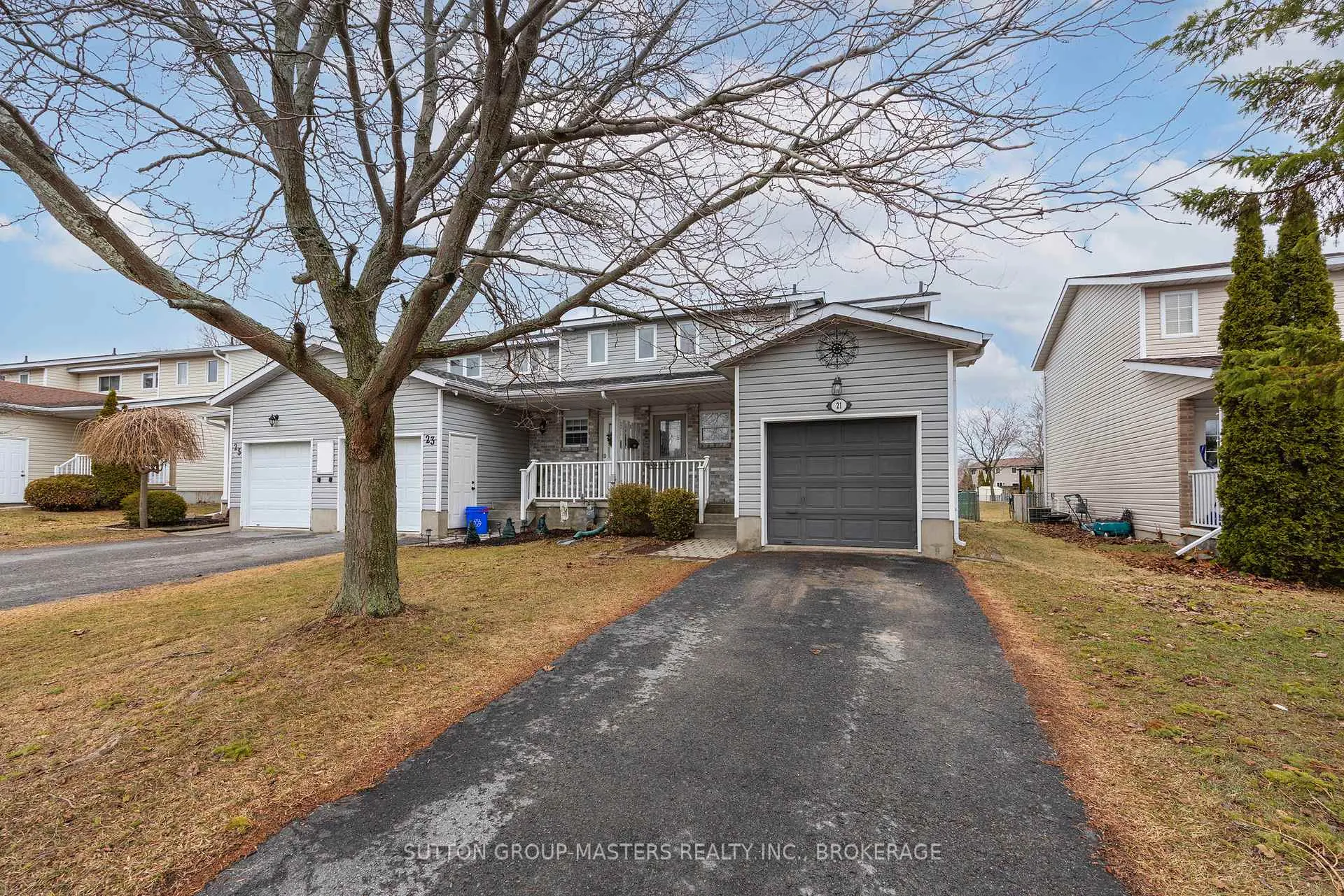Photo 2 of 21 Speers Boulevard, Loyalist, Amherstview — HOMEH