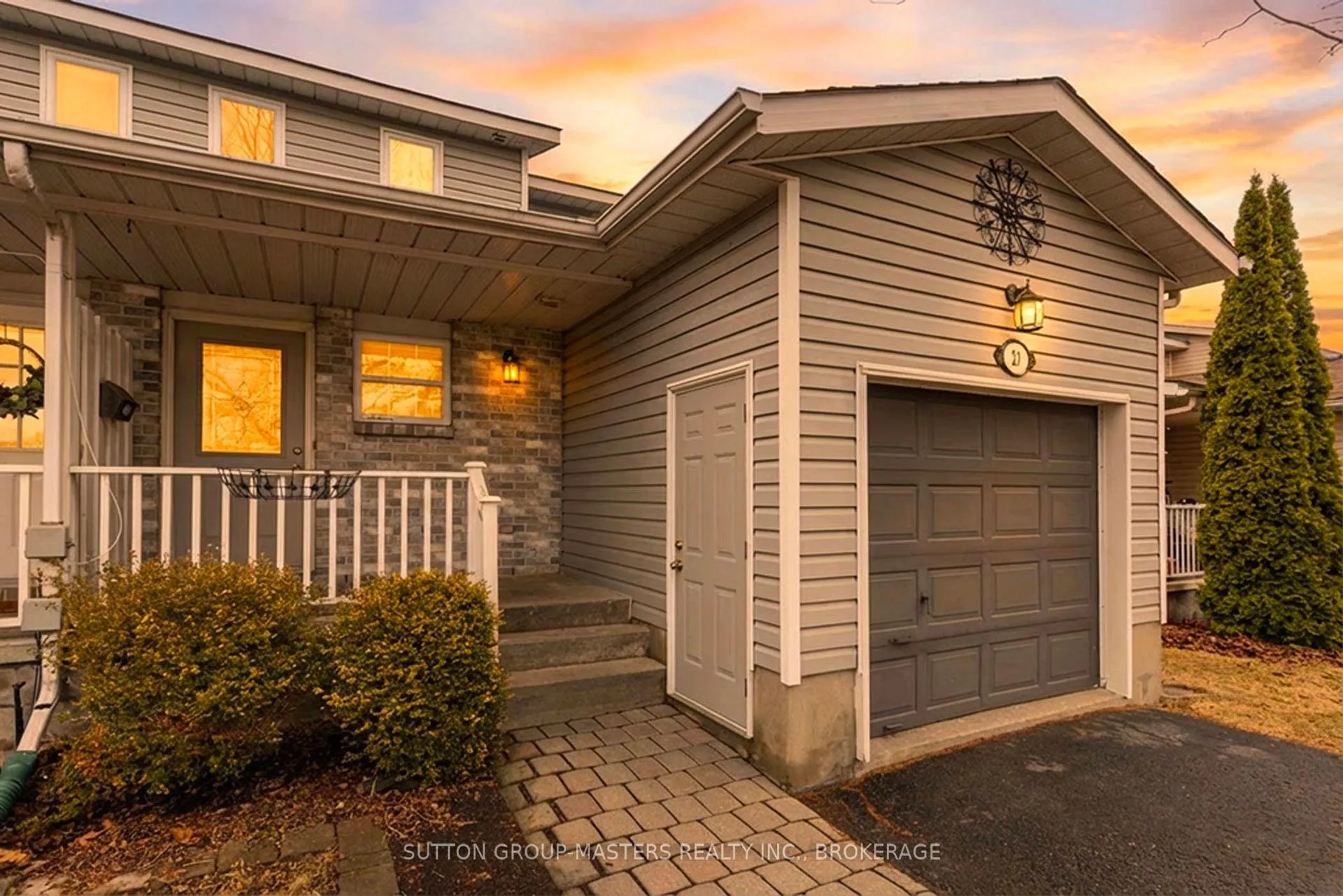 Photo 4 of 21 Speers Boulevard, Loyalist, Amherstview — HOMEH
