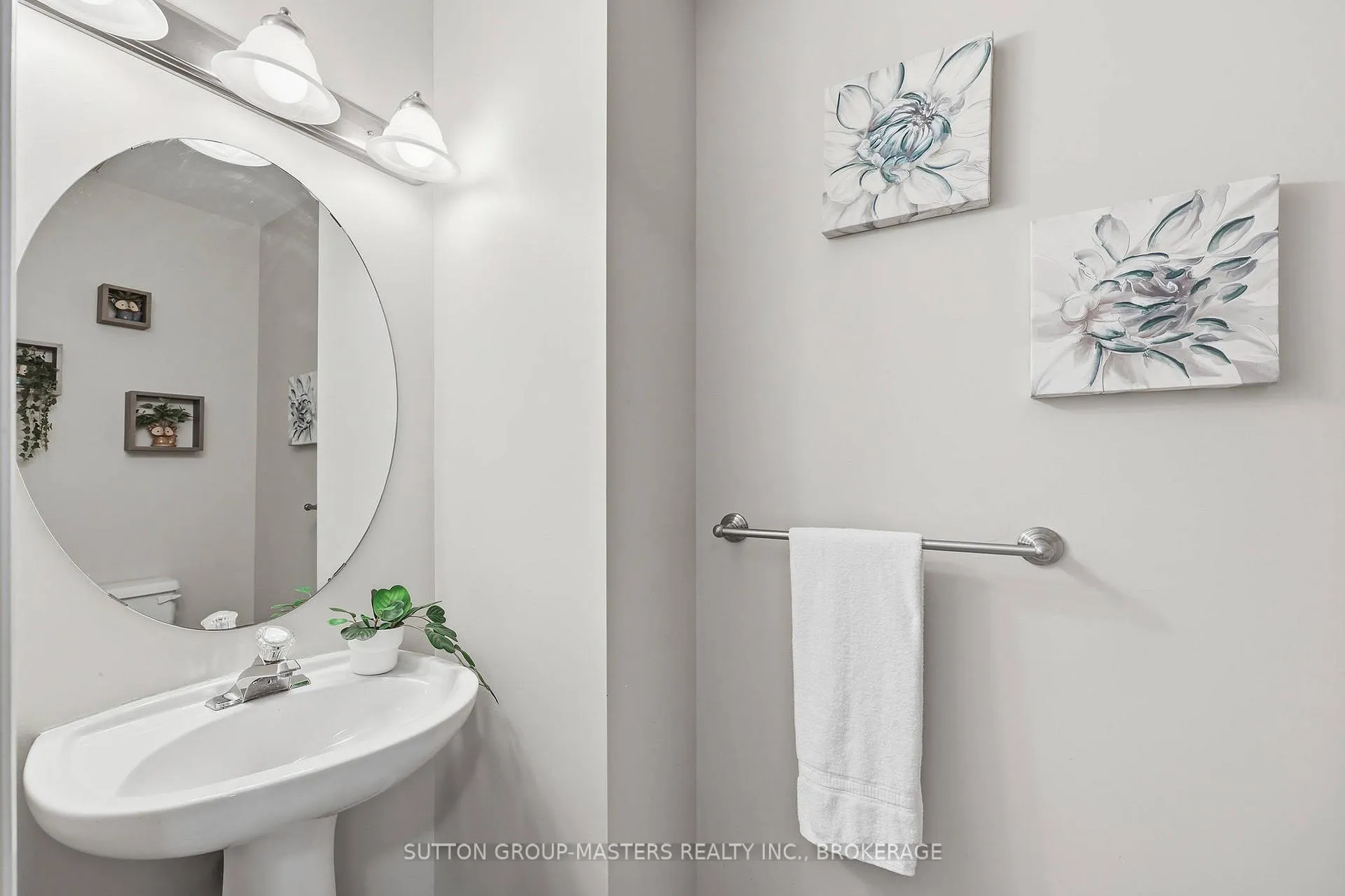 Photo 9 of 21 Speers Boulevard, Loyalist, Amherstview — HOMEH