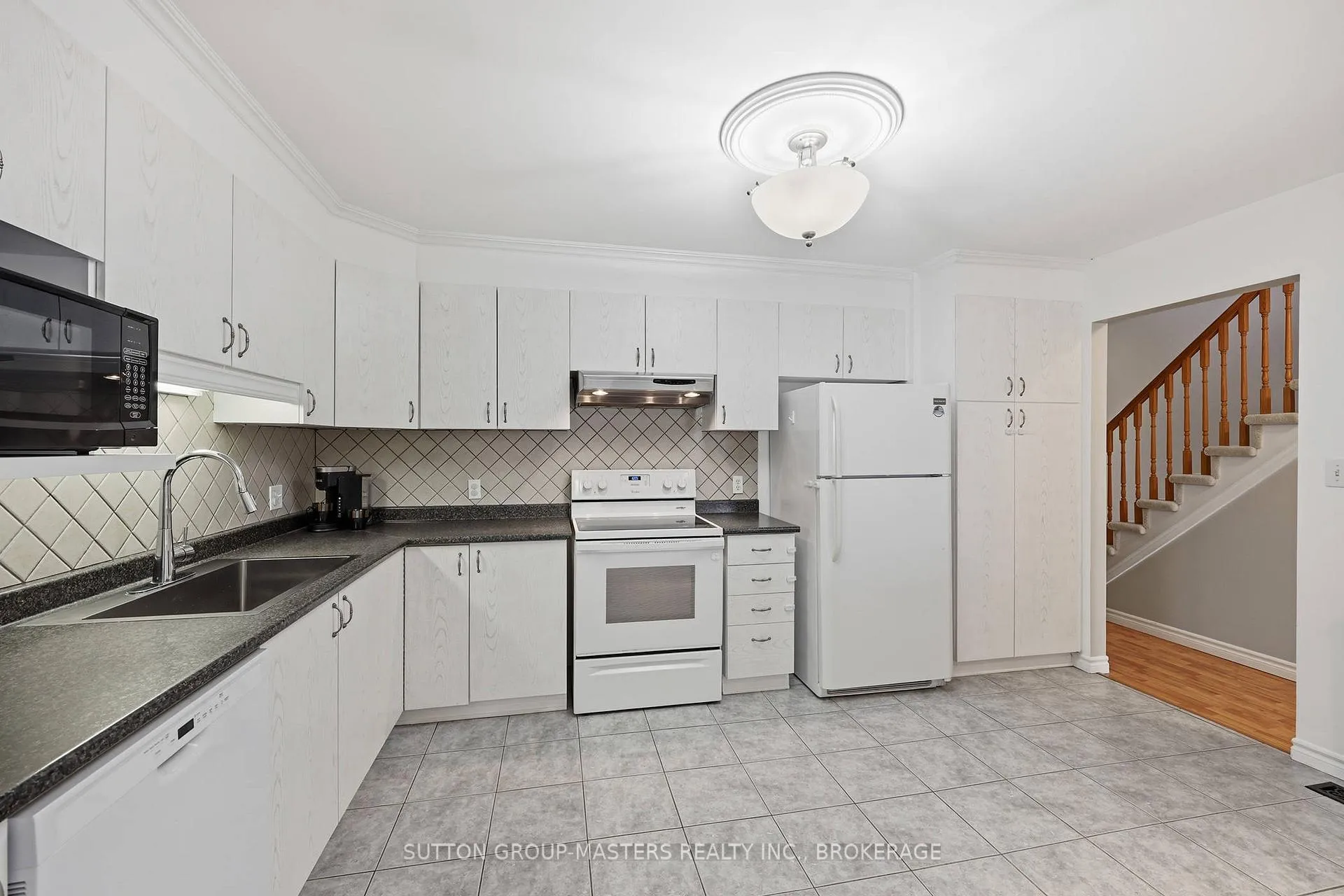 Photo 19 of 21 Speers Boulevard, Loyalist, Amherstview — HOMEH