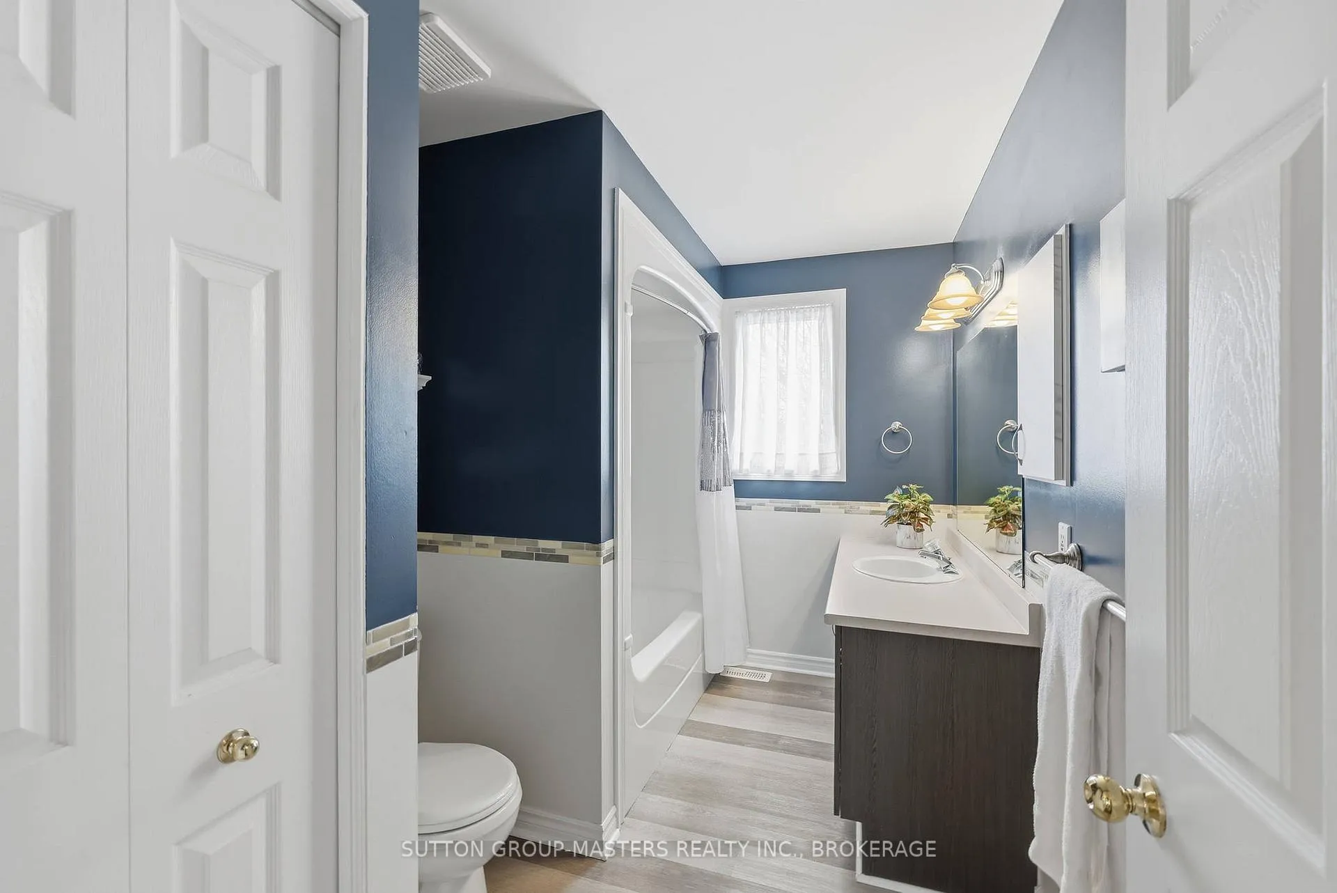 Photo 26 of 21 Speers Boulevard, Loyalist, Amherstview — HOMEH