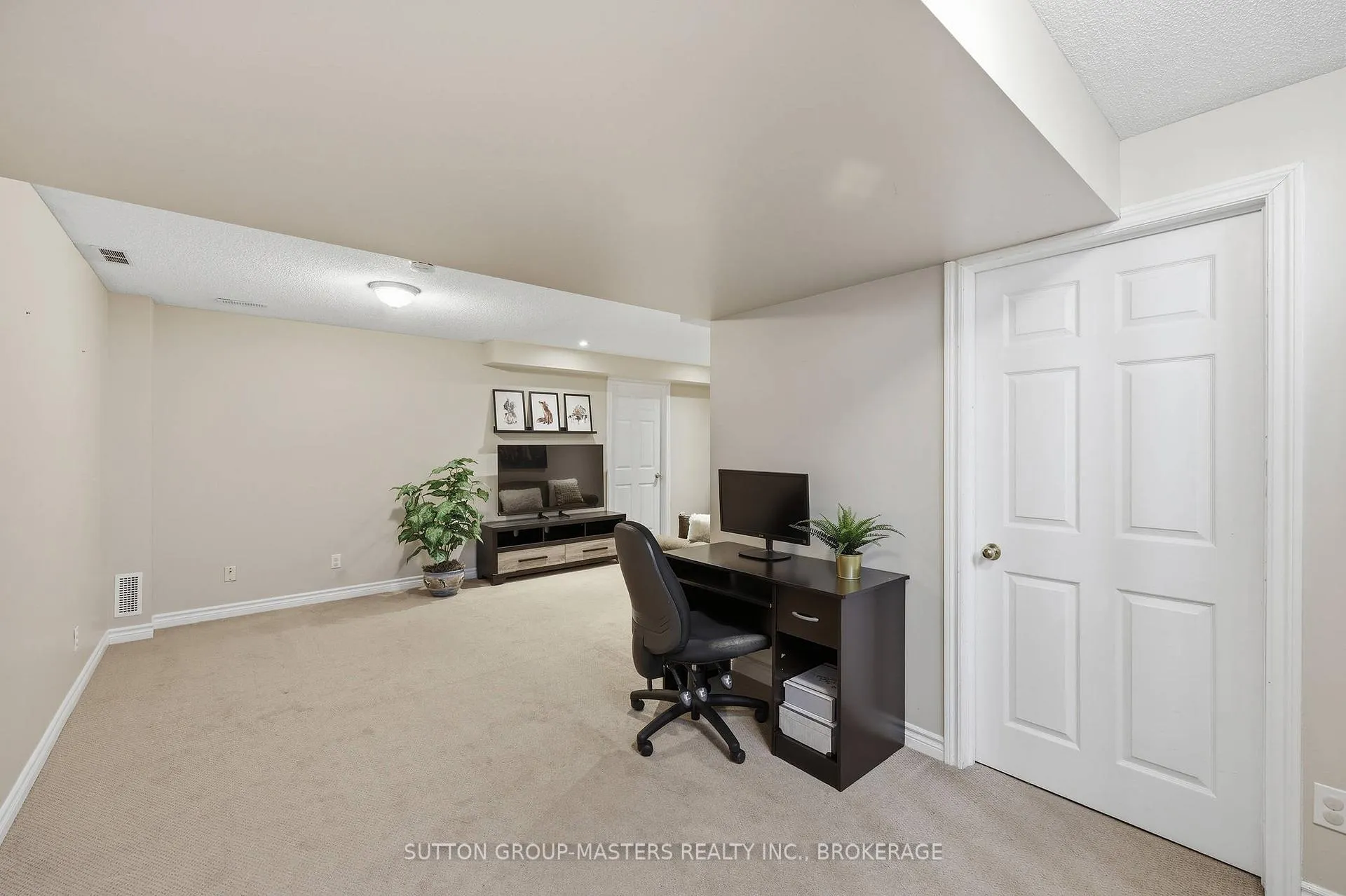 Photo 32 of 21 Speers Boulevard, Loyalist, Amherstview — HOMEH