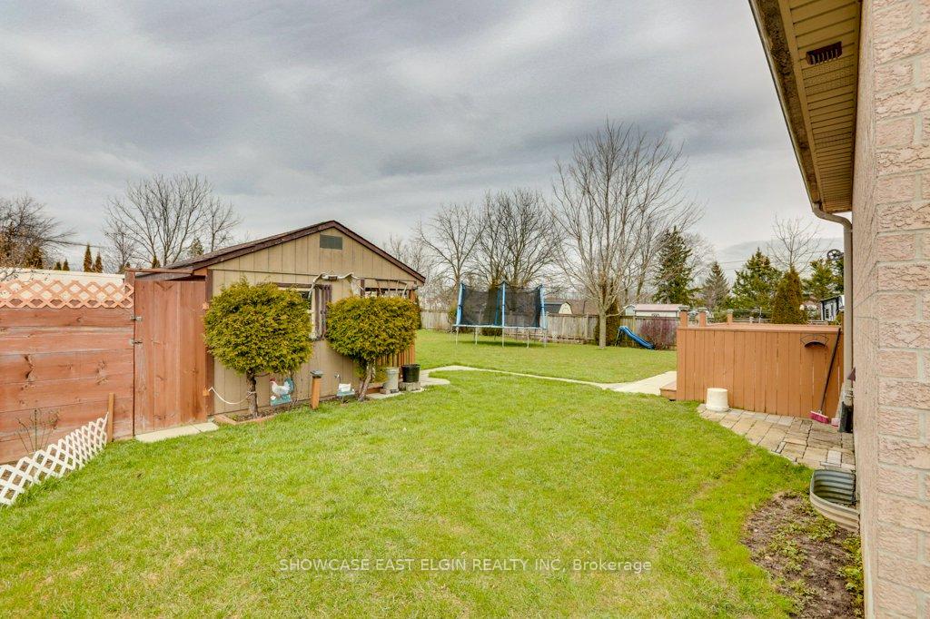 Photo 33 of 79 Forest Street, Aylmer — HOMEH