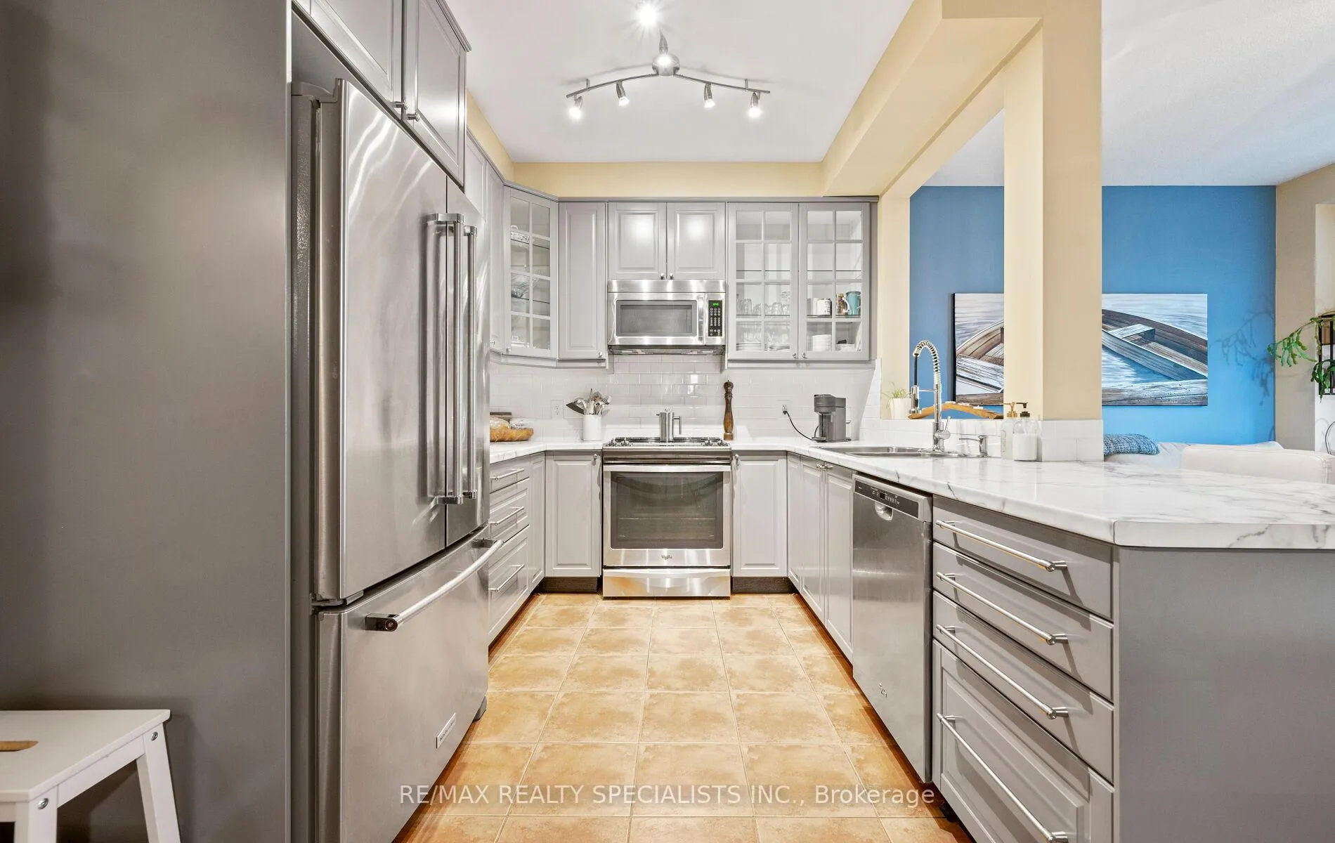 Photo 15 of 12 Browview Drive, Hamilton, Waterdown — HOMEH