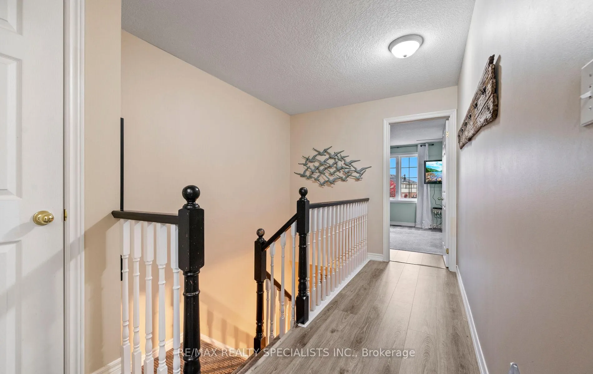 Photo 17 of 12 Browview Drive, Hamilton, Waterdown — HOMEH