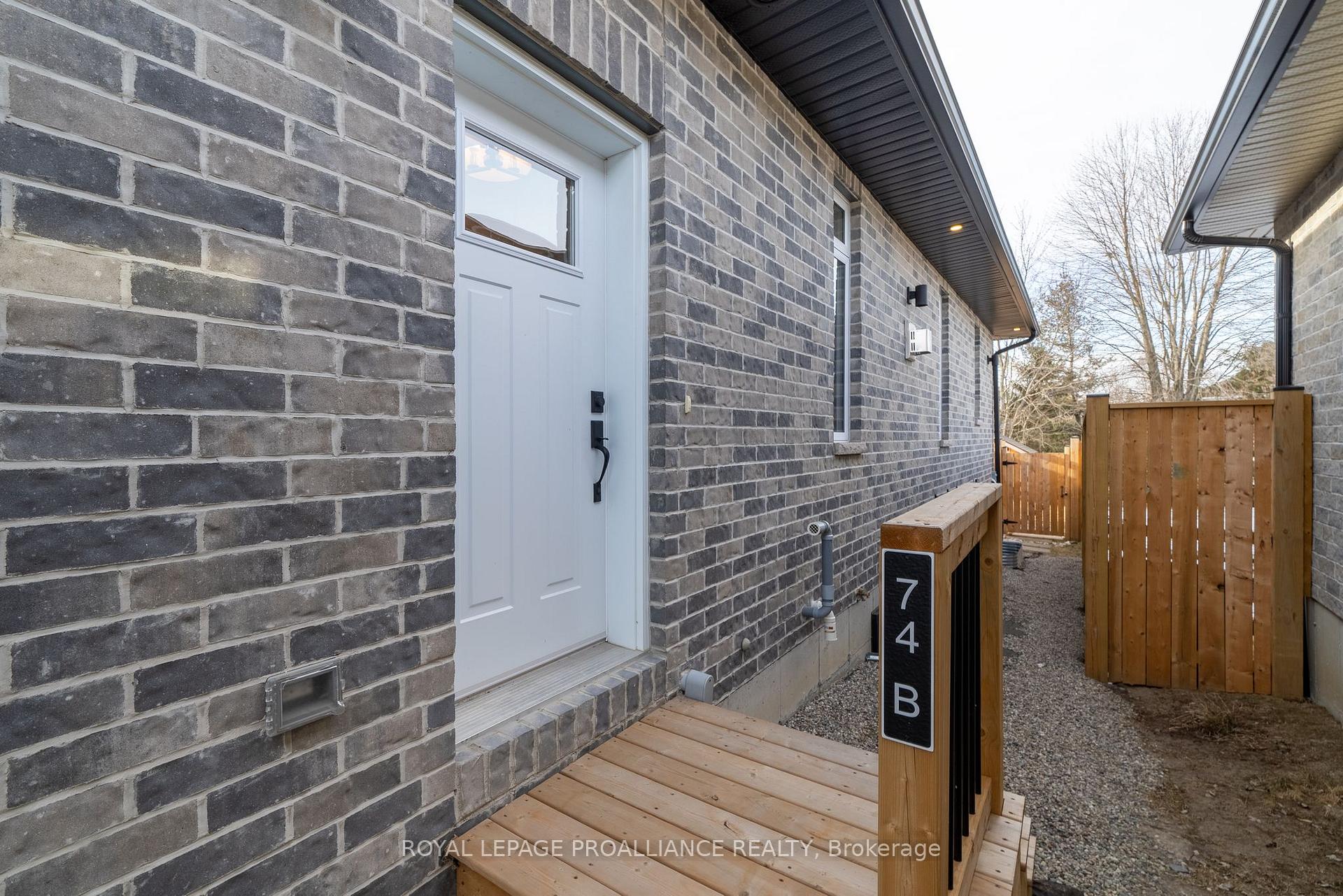 Photo 6 of Unit B, 74 Dewal Place, Belleville, Belleville Ward — HOMEH
