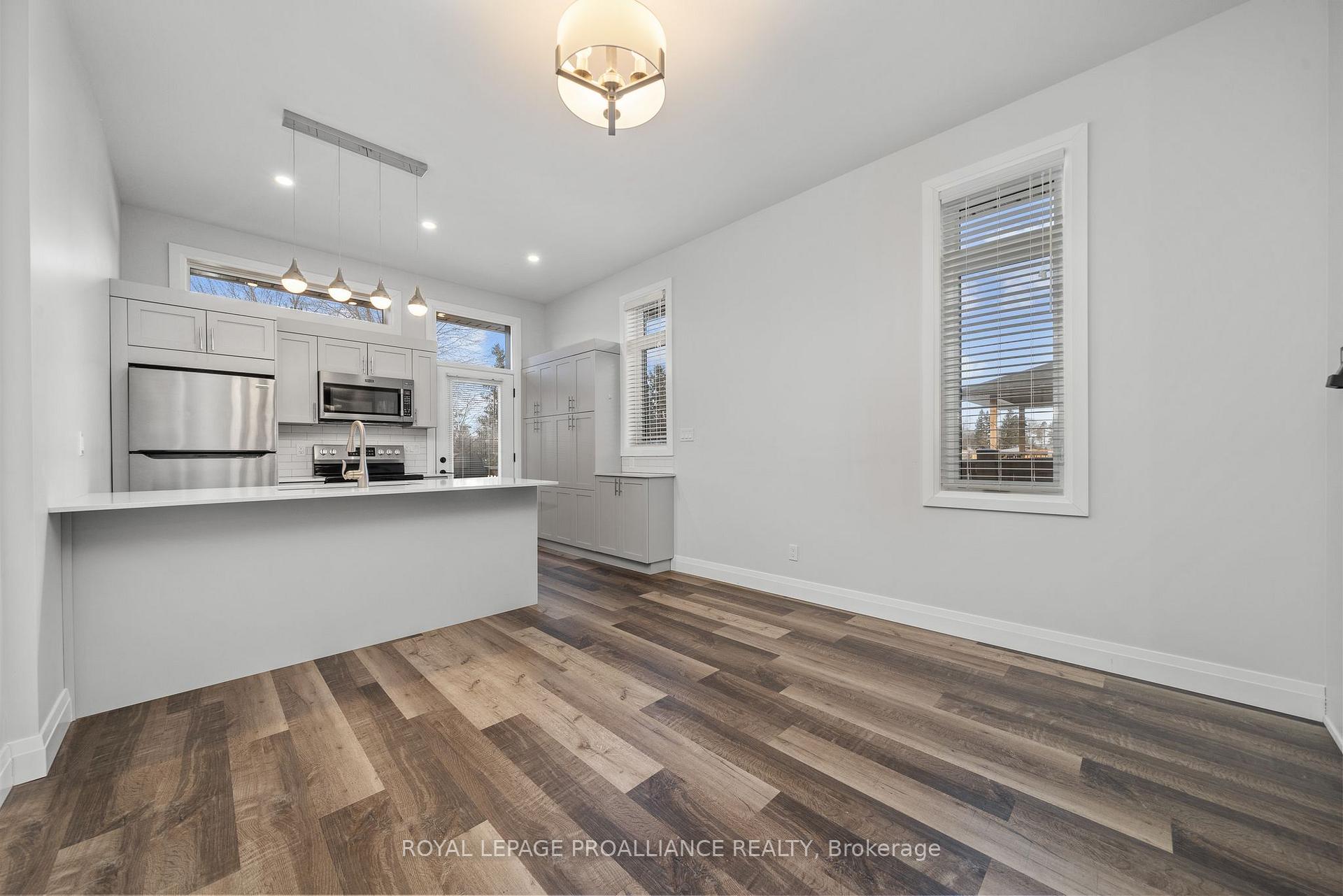 Photo 17 of Unit B, 74 Dewal Place, Belleville, Belleville Ward — HOMEH