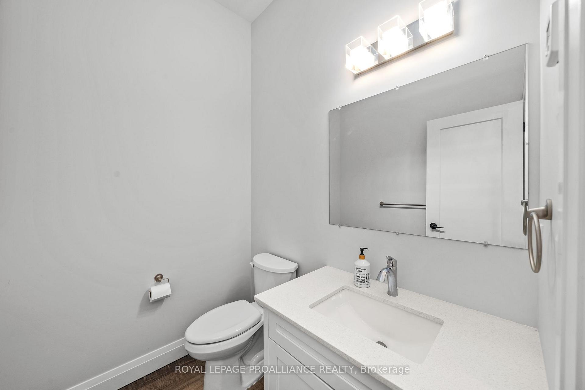 Photo 20 of Unit B, 74 Dewal Place, Belleville, Belleville Ward — HOMEH