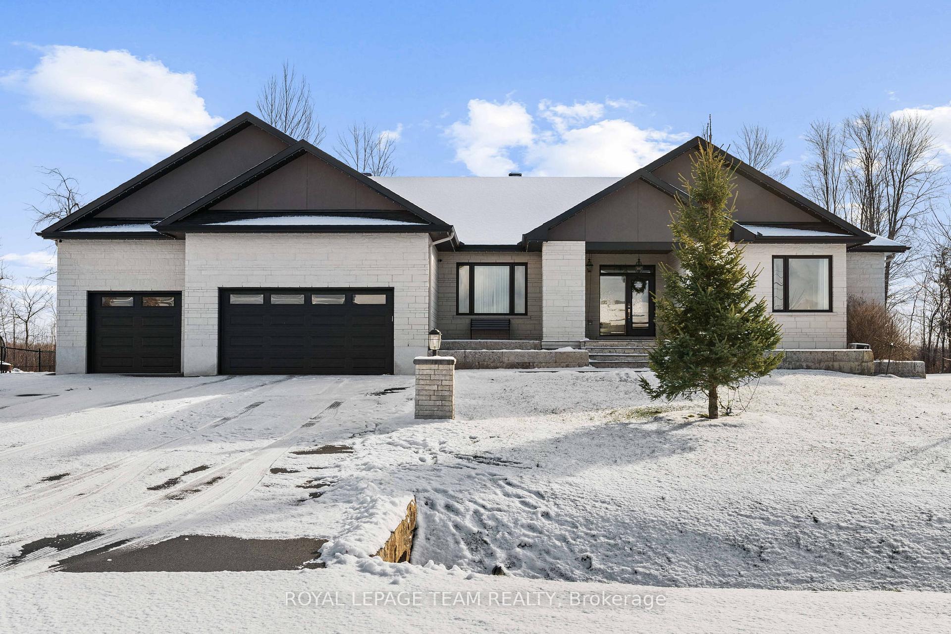 Photo 1 of 7080 Still Meadow Way, Ottawa, Greely — HOMEH