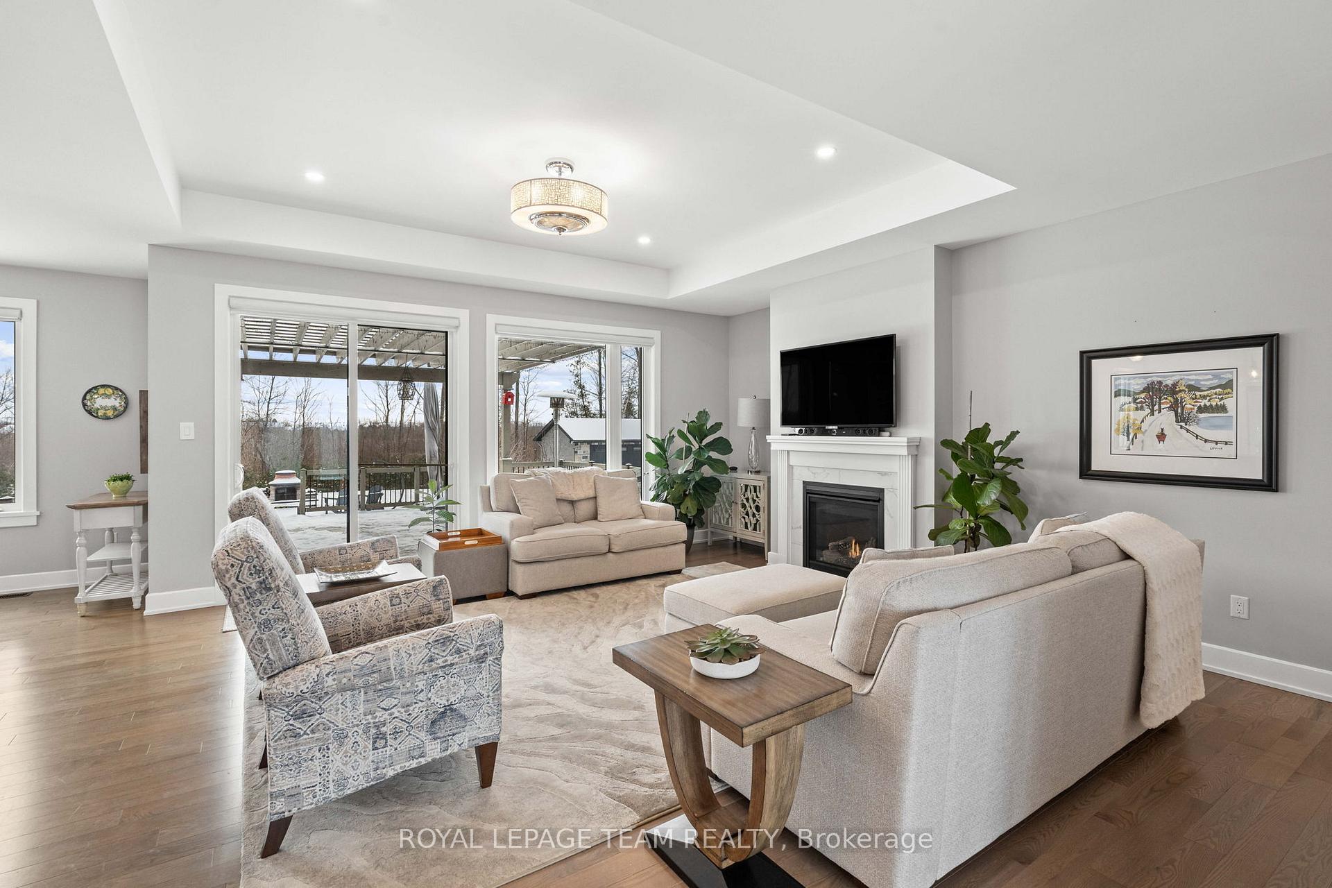Photo 8 of 7080 Still Meadow Way, Ottawa, Greely — HOMEH