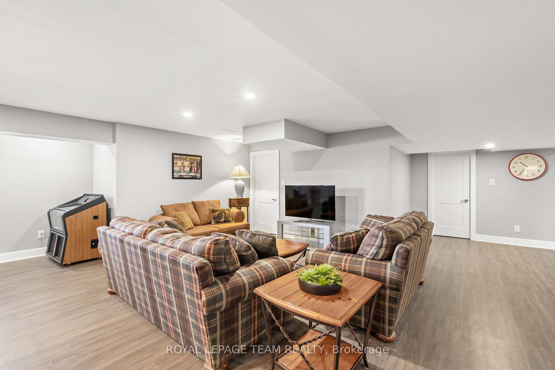 Photo 29 of 7080 Still Meadow Way, Ottawa, Greely — HOMEH