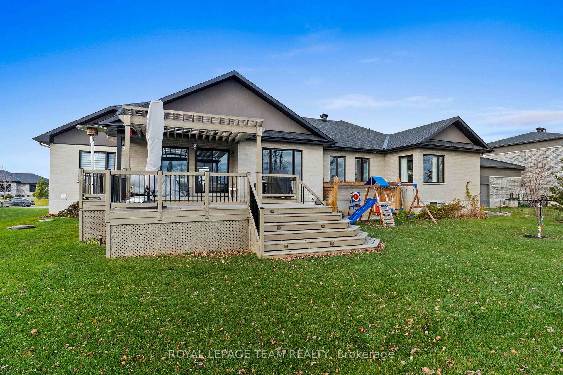 Photo 34 of 7080 Still Meadow Way, Ottawa, Greely — HOMEH
