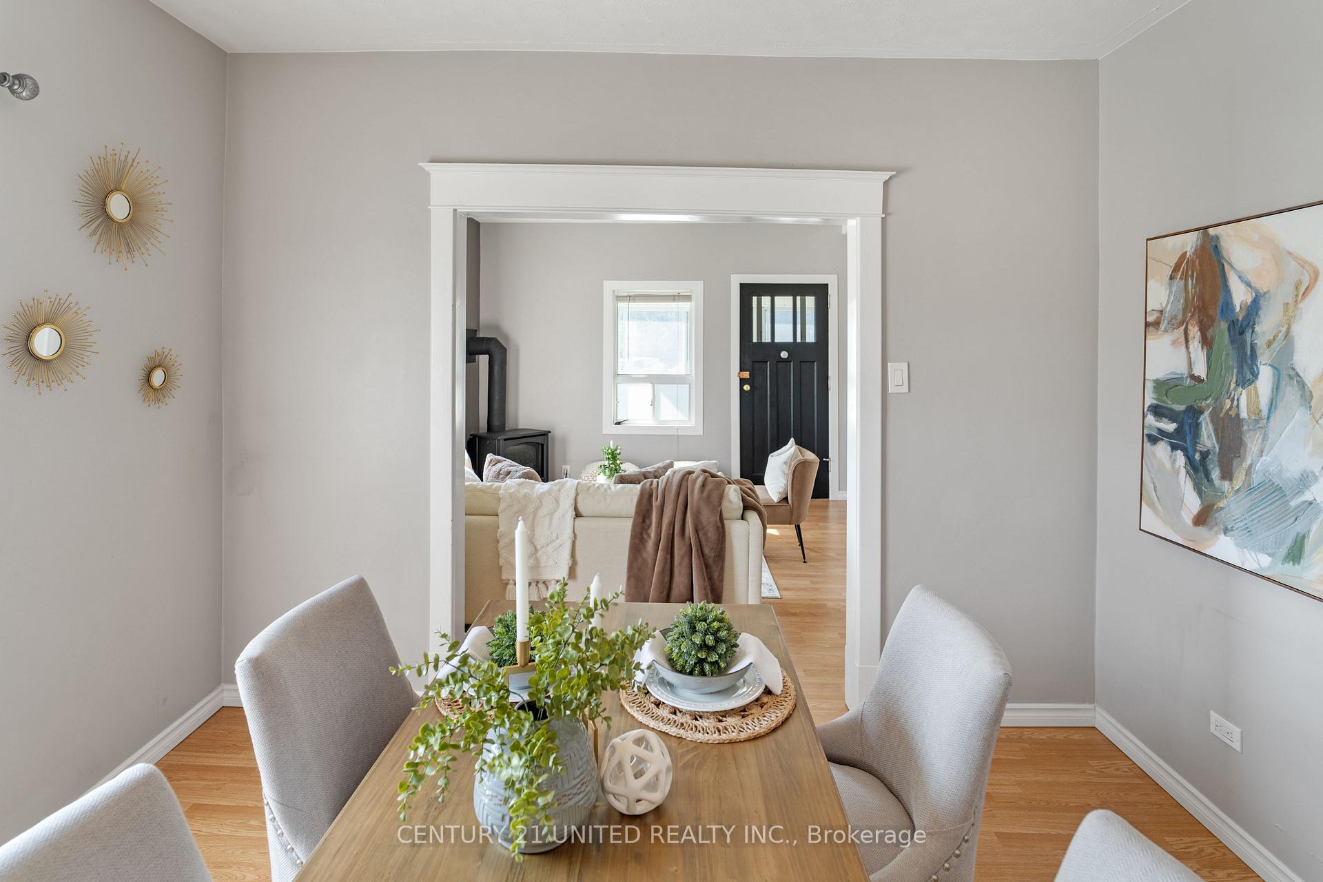 Photo 11 of 402 Mcdonnel Street, Peterborough, Town Ward 3 — HOMEH