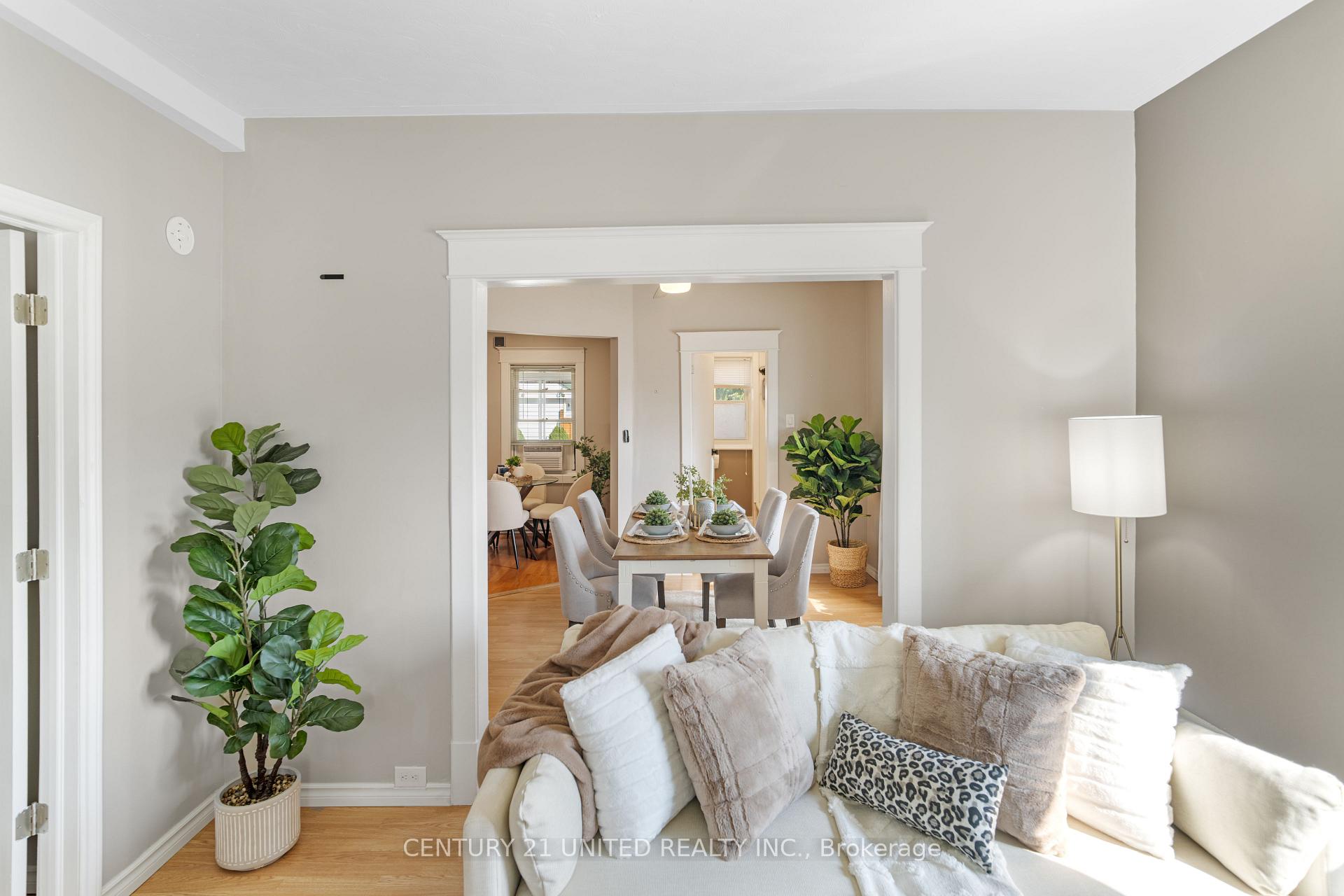 Photo 13 of 402 Mcdonnel Street, Peterborough, Town Ward 3 — HOMEH