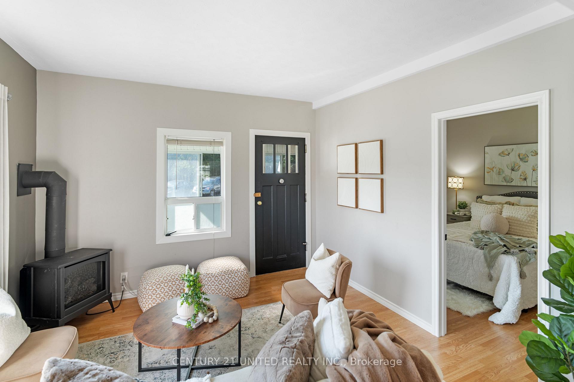 Photo 16 of 402 Mcdonnel Street, Peterborough, Town Ward 3 — HOMEH