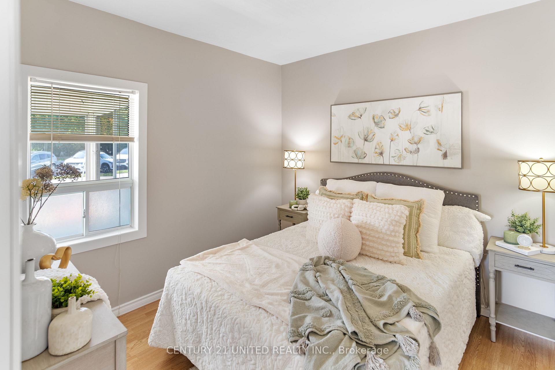 Photo 17 of 402 Mcdonnel Street, Peterborough, Town Ward 3 — HOMEH