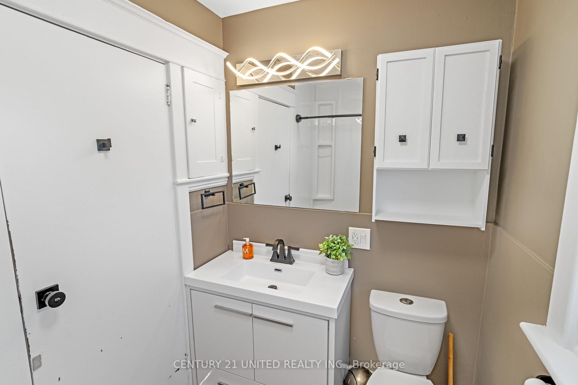 Photo 19 of 402 Mcdonnel Street, Peterborough, Town Ward 3 — HOMEH