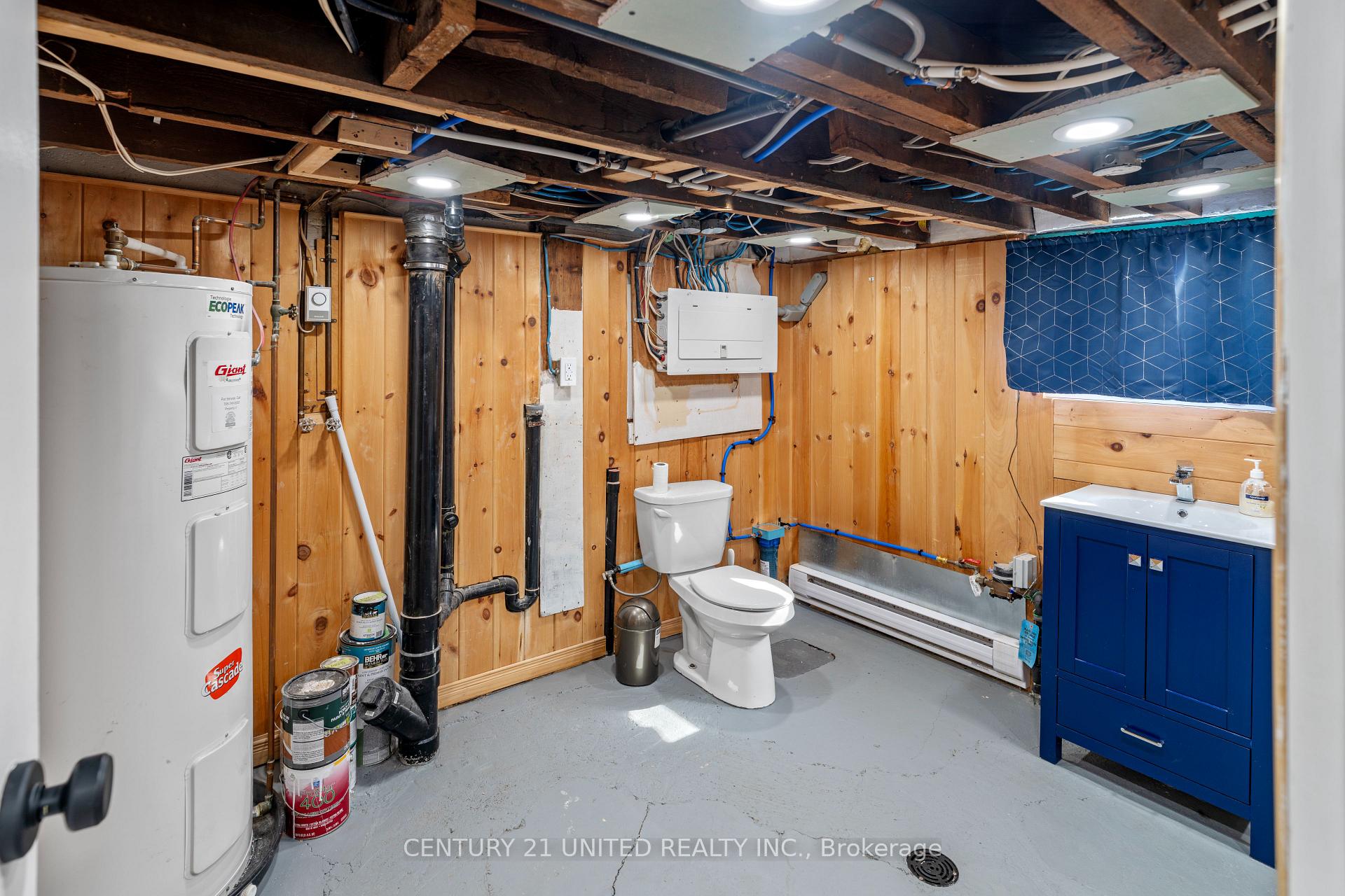 Photo 25 of 402 Mcdonnel Street, Peterborough, Town Ward 3 — HOMEH
