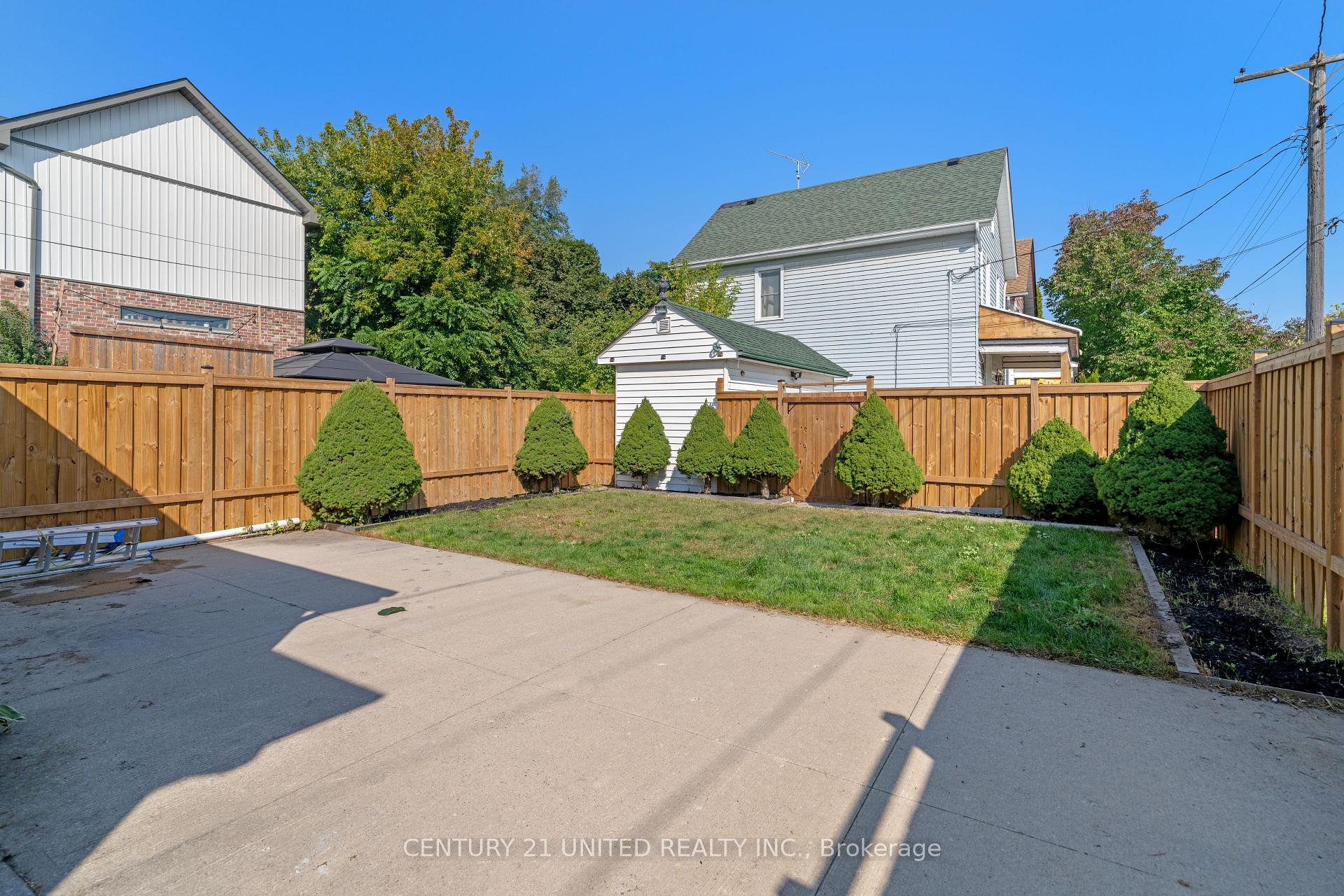 Photo 27 of 402 Mcdonnel Street, Peterborough, Town Ward 3 — HOMEH