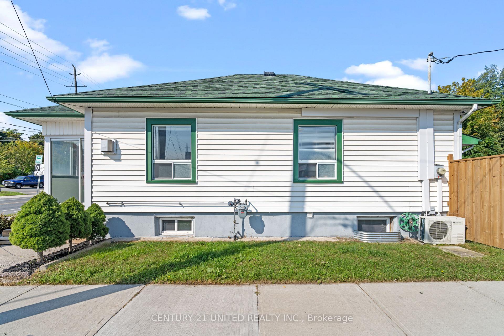 Photo 32 of 402 Mcdonnel Street, Peterborough, Town Ward 3 — HOMEH