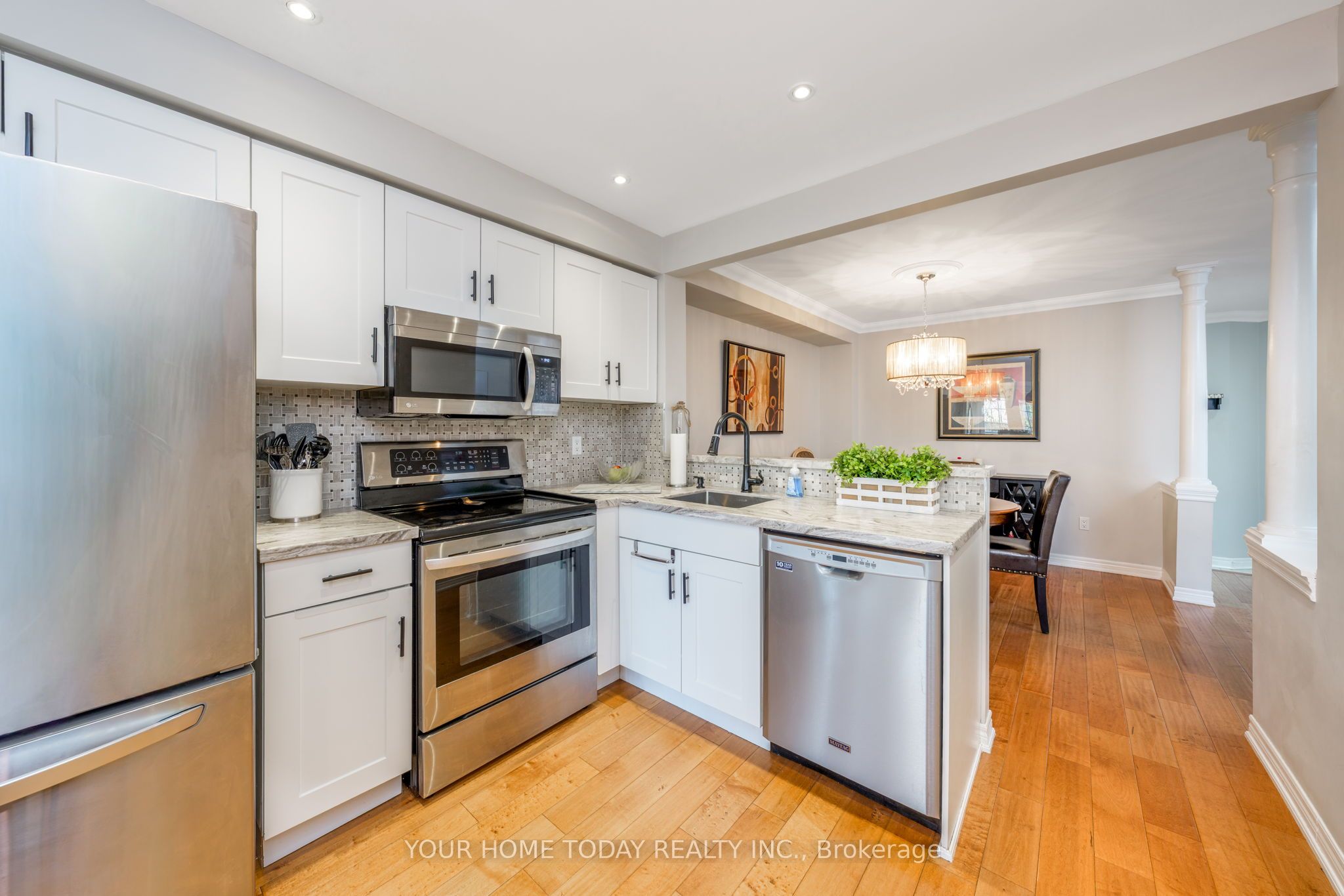 Photo 59 of 12 Russell Street, Halton Hills, Georgetown — HOMEH