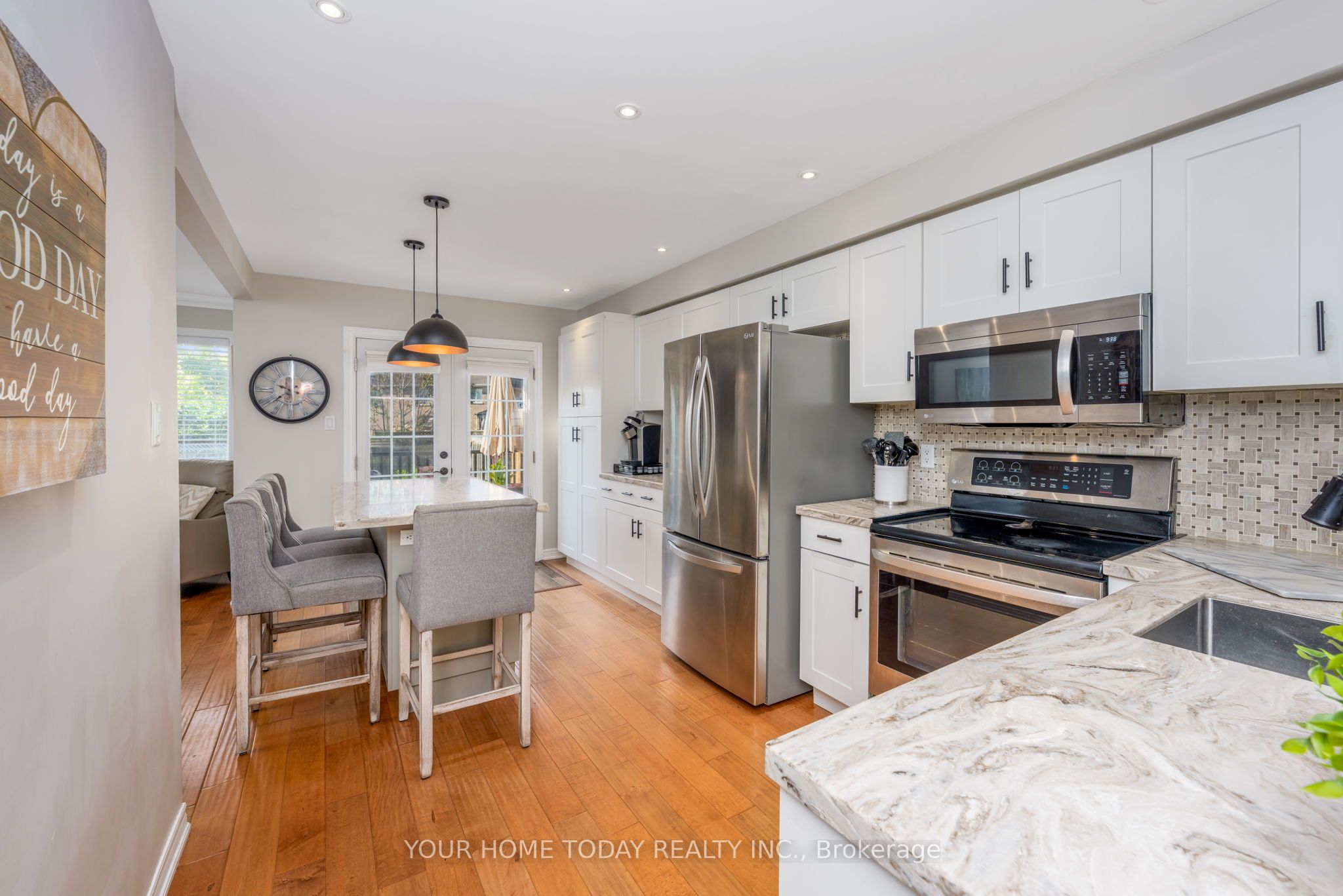 Photo 58 of 12 Russell Street, Halton Hills, Georgetown — HOMEH