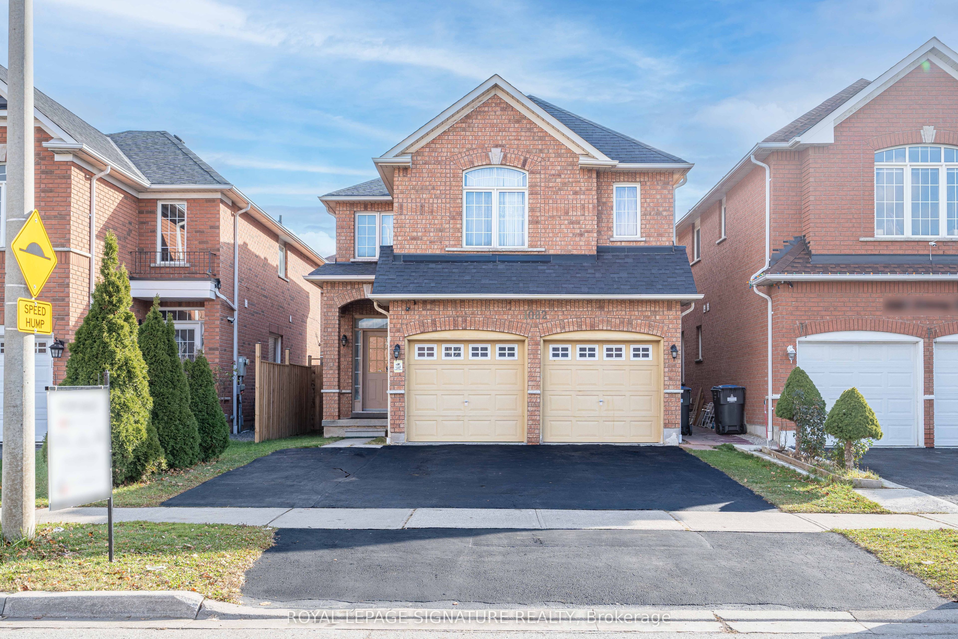 Front of 1082 Galesway Boulevard
