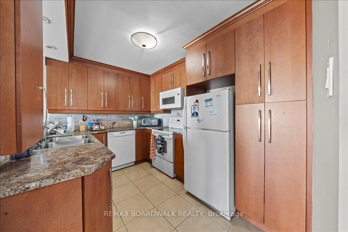 Photo 10 of Unit 908, 158A McArthur Avenue E, Ottawa, Vanier — HOMEH