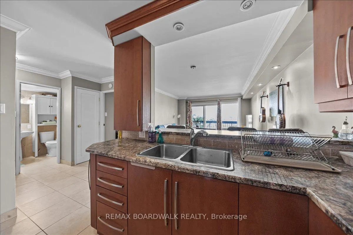 Photo 12 of Unit 908, 158A McArthur Avenue E, Ottawa, Vanier — HOMEH
