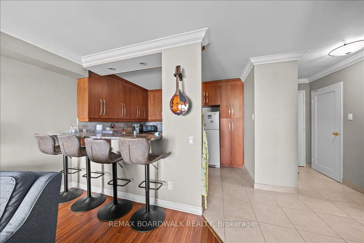 Photo 13 of Unit 908, 158A McArthur Avenue E, Ottawa, Vanier — HOMEH