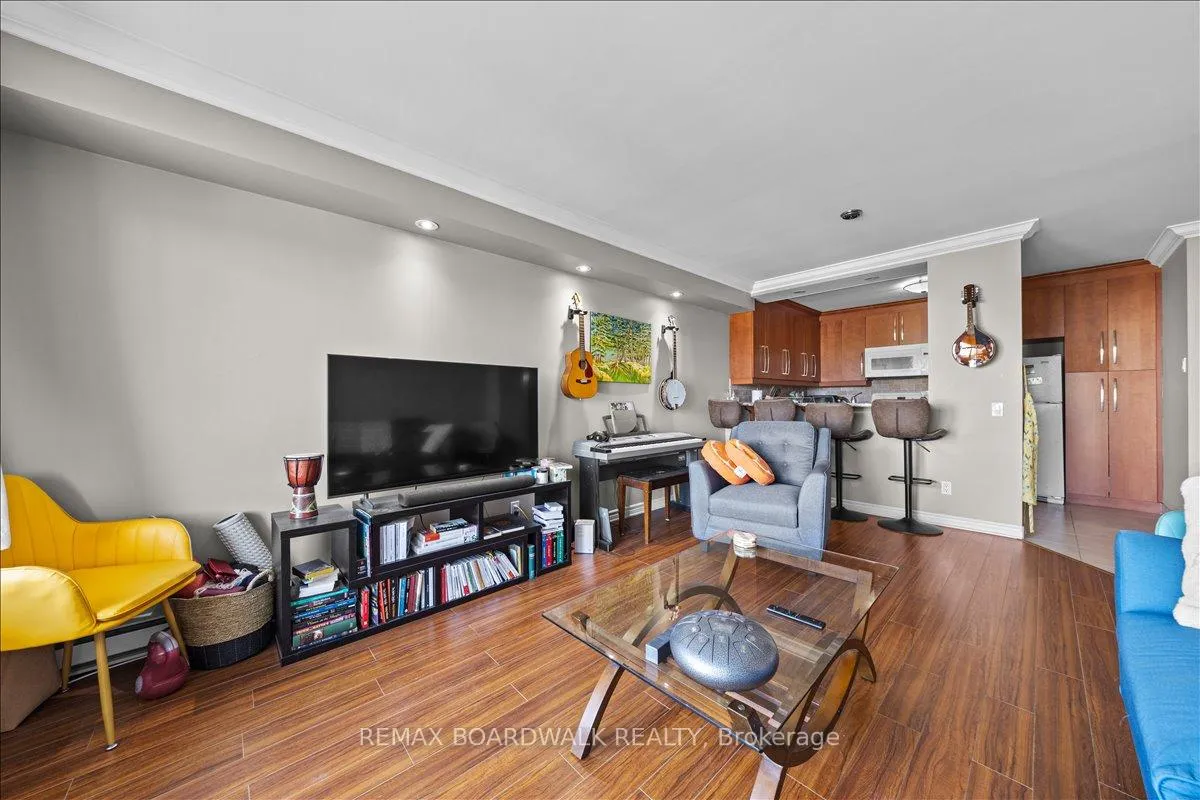 Photo 18 of Unit 908, 158A McArthur Avenue E, Ottawa, Vanier — HOMEH