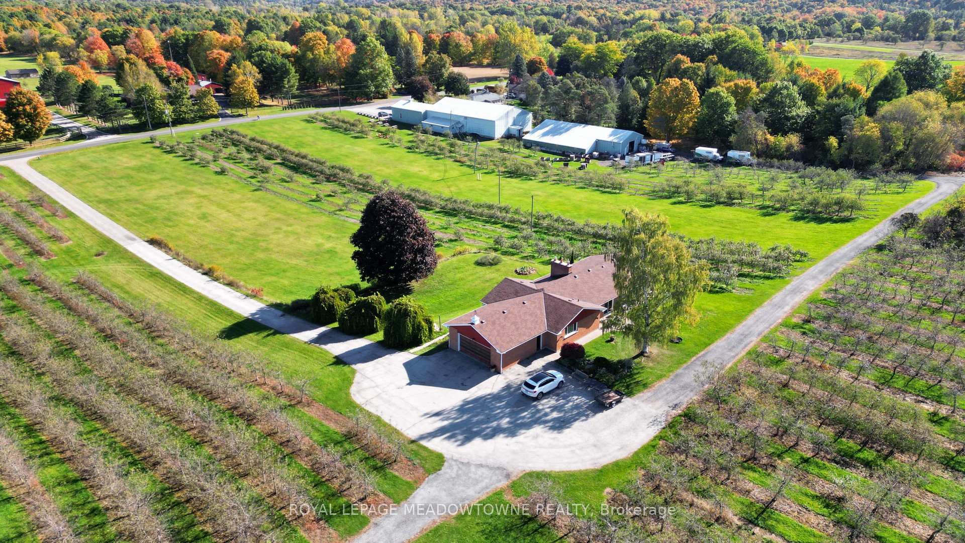 Photo 5 of 1453 Milburough Line, Hamilton, Rural Flamborough — HOMEH
