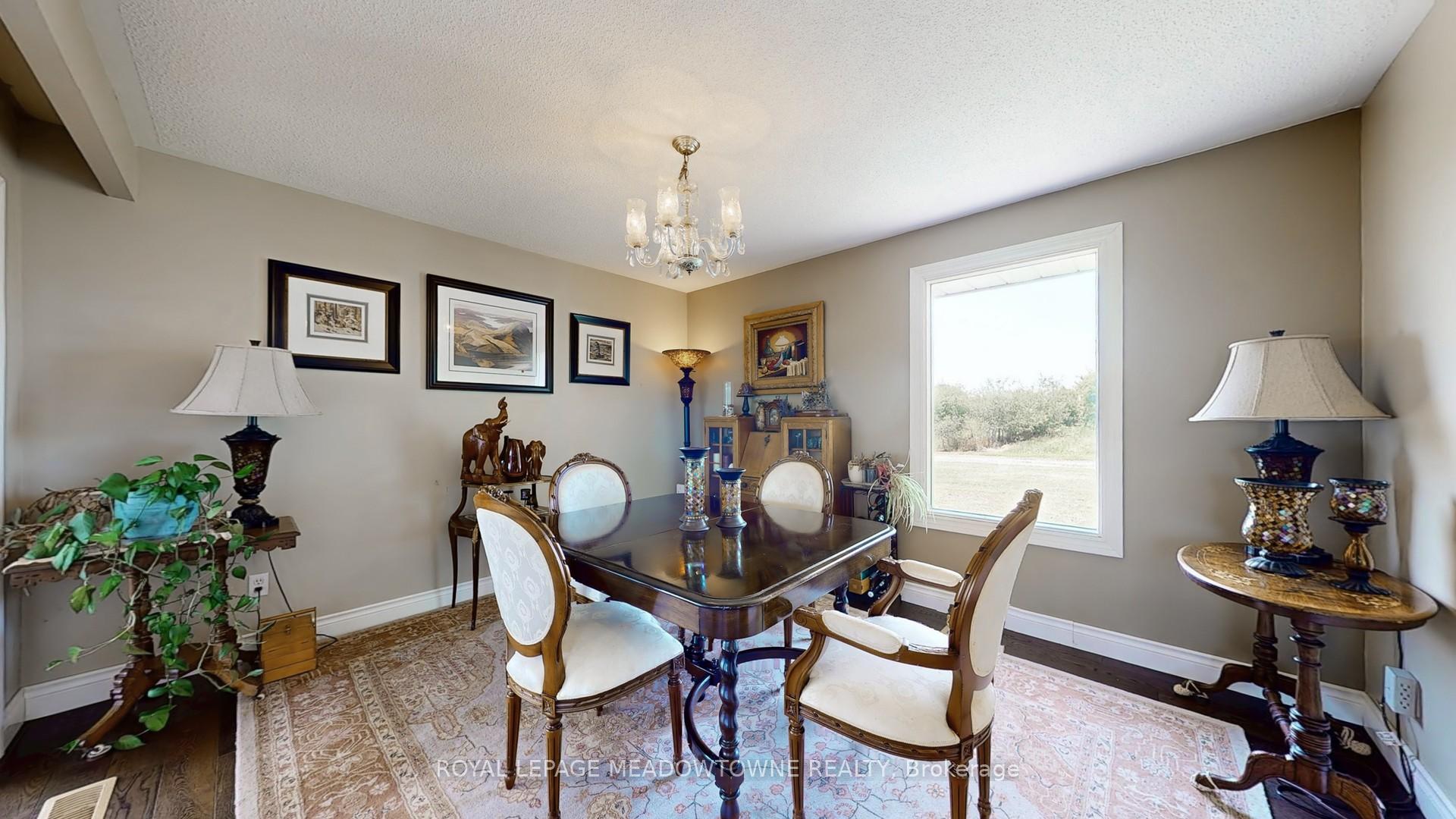 Photo 9 of 1453 Milburough Line, Hamilton, Rural Flamborough — HOMEH