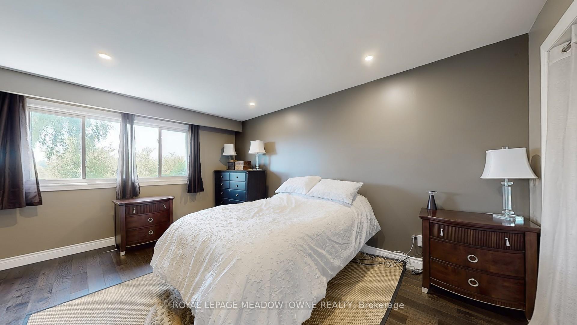 Photo 13 of 1453 Milburough Line, Hamilton, Rural Flamborough — HOMEH