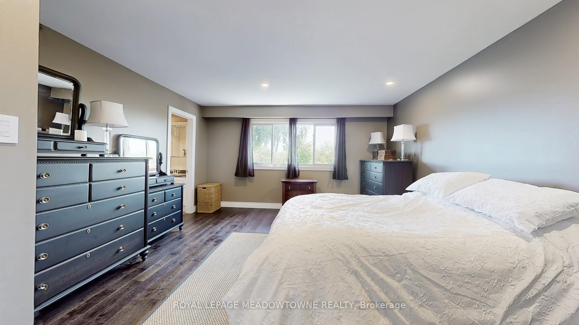 Photo 14 of 1453 Milburough Line, Hamilton, Rural Flamborough — HOMEH