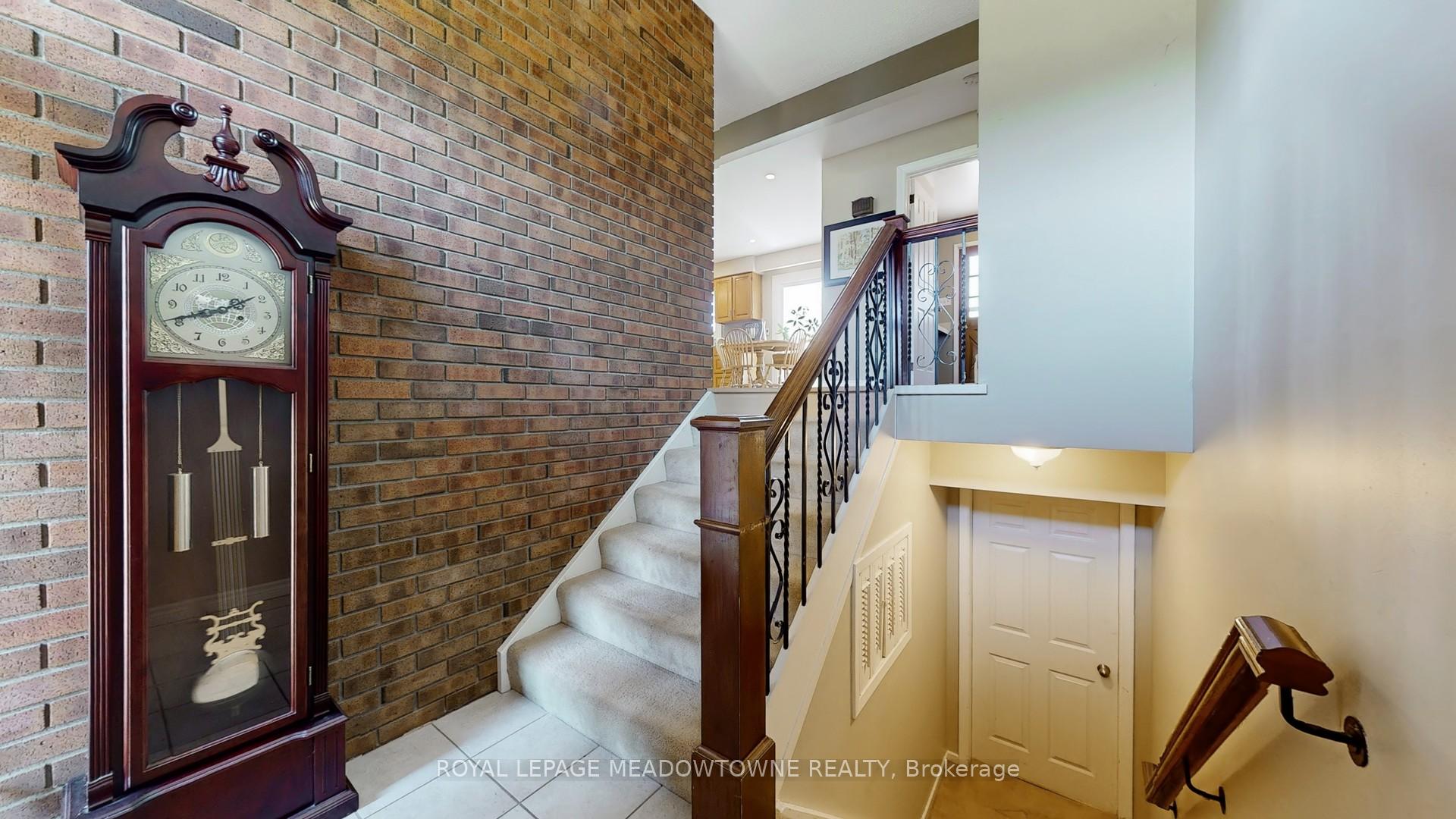 Photo 18 of 1453 Milburough Line, Hamilton, Rural Flamborough — HOMEH