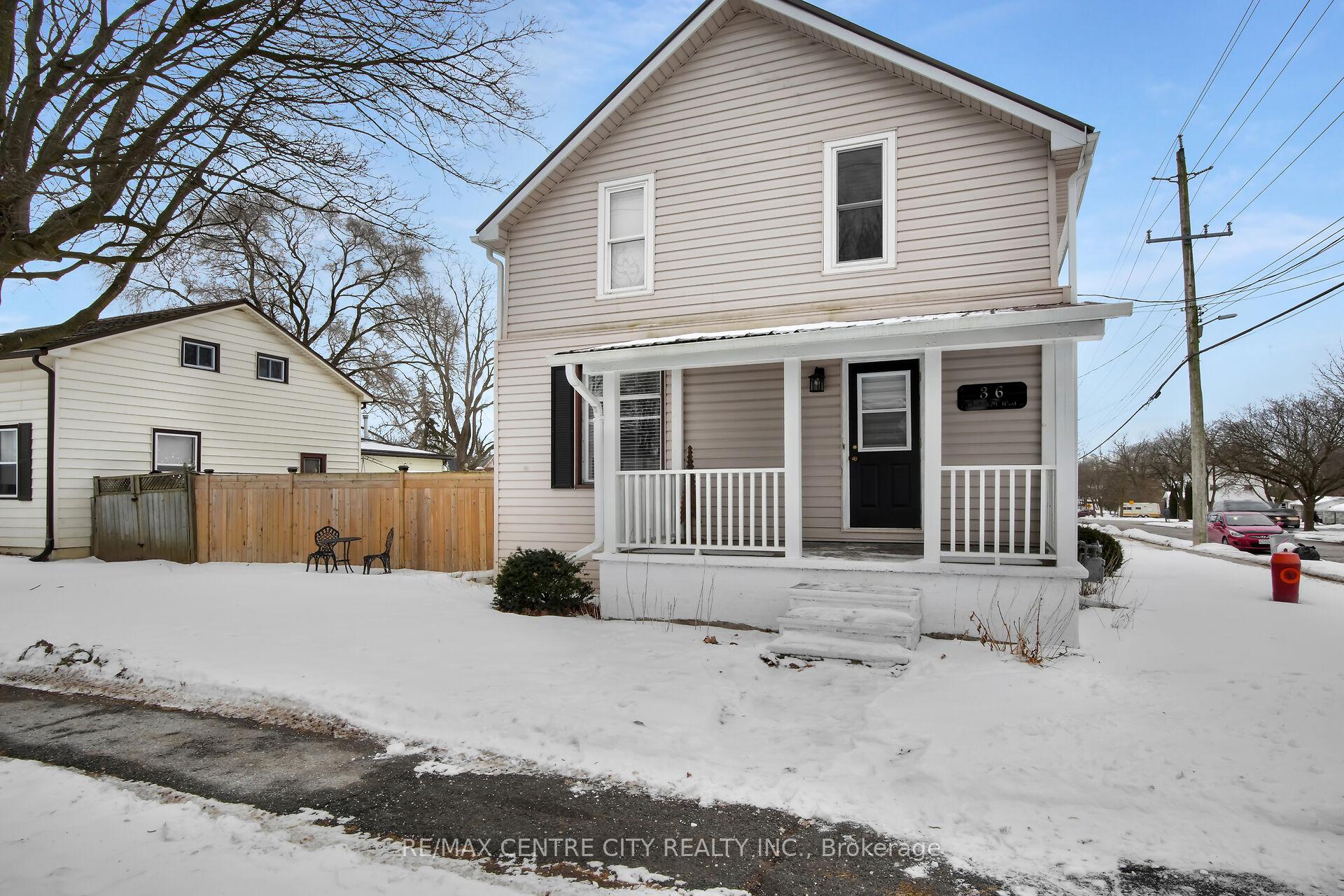 Front of 36 Walnut Street W