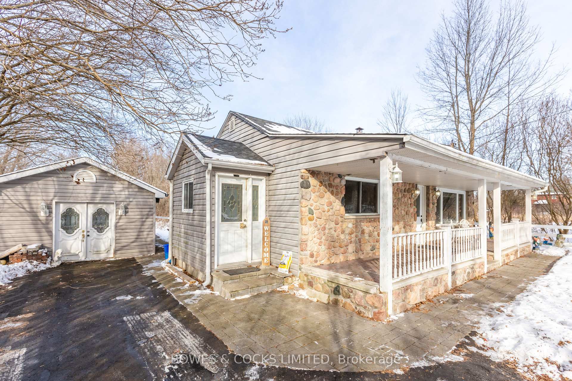 Photo 2 of 506 Maniece Avenue, Peterborough, Ashburnham Ward 4 — HOMEH