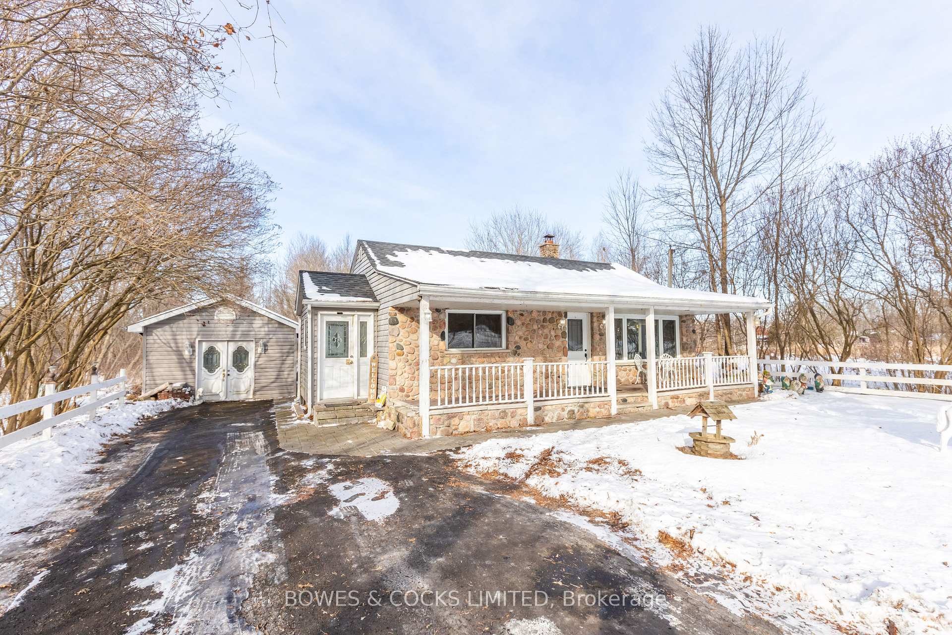 Photo 3 of 506 Maniece Avenue, Peterborough, Ashburnham Ward 4 — HOMEH