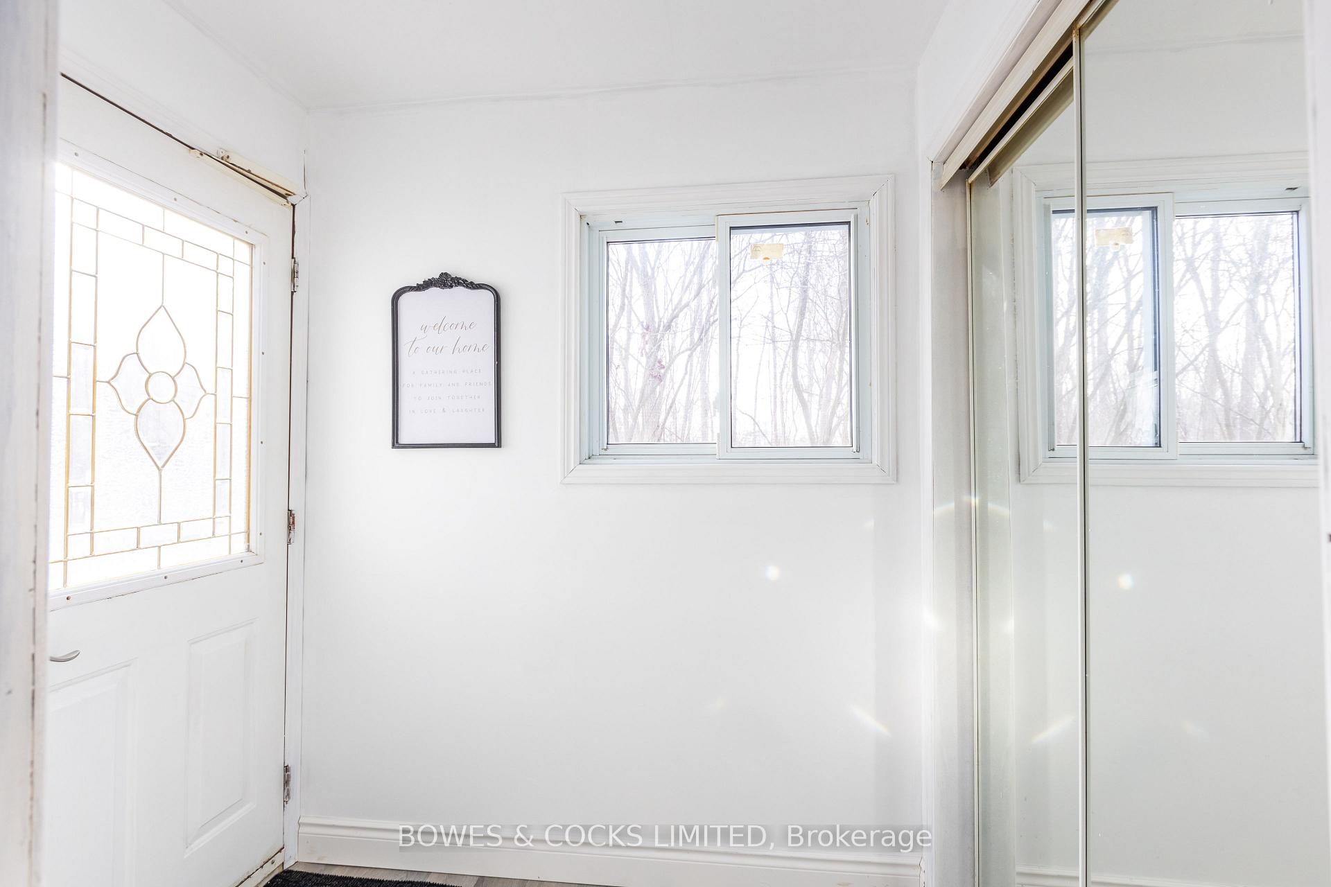 Photo 8 of 506 Maniece Avenue, Peterborough, Ashburnham Ward 4 — HOMEH