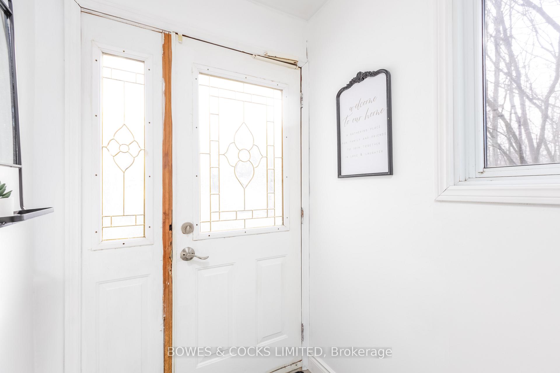 Photo 9 of 506 Maniece Avenue, Peterborough, Ashburnham Ward 4 — HOMEH