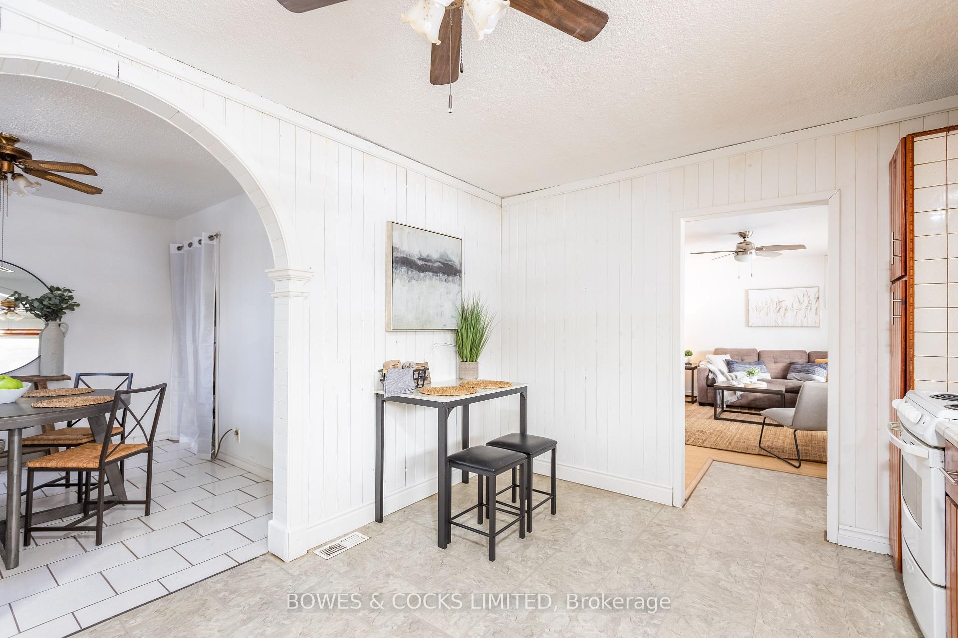 Photo 14 of 506 Maniece Avenue, Peterborough, Ashburnham Ward 4 — HOMEH