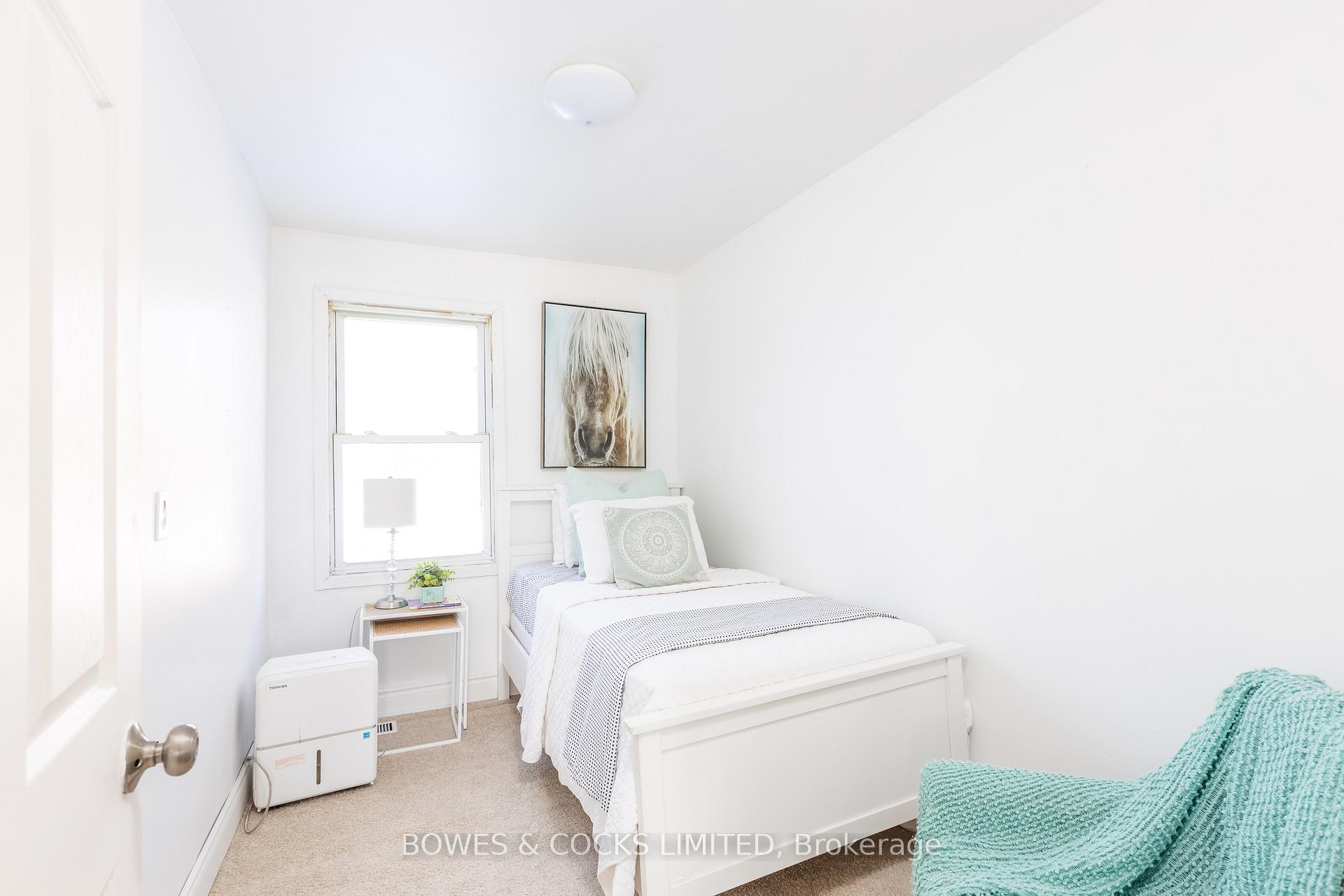 Photo 20 of 506 Maniece Avenue, Peterborough, Ashburnham Ward 4 — HOMEH