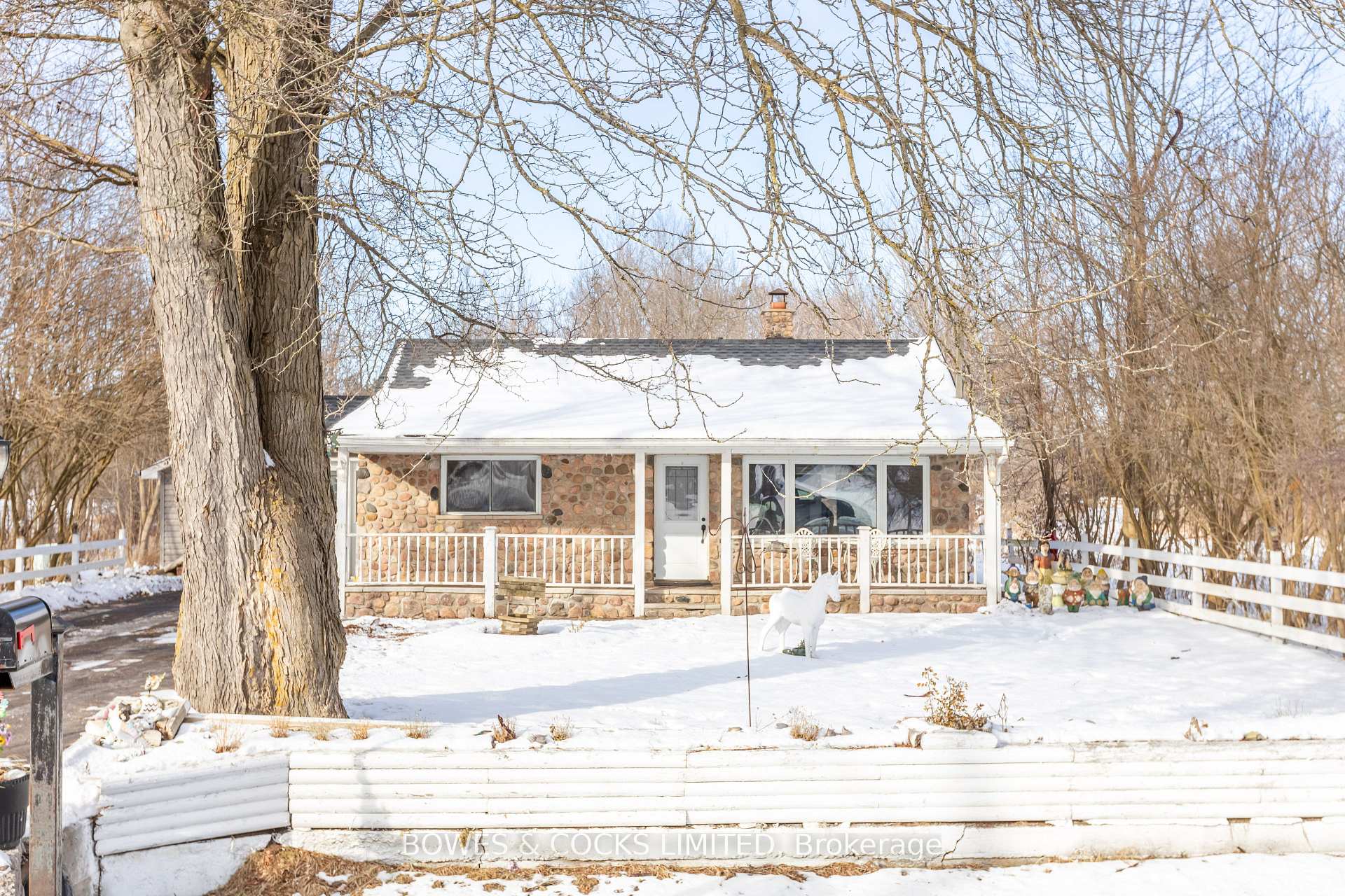 Photo 25 of 506 Maniece Avenue, Peterborough, Ashburnham Ward 4 — HOMEH
